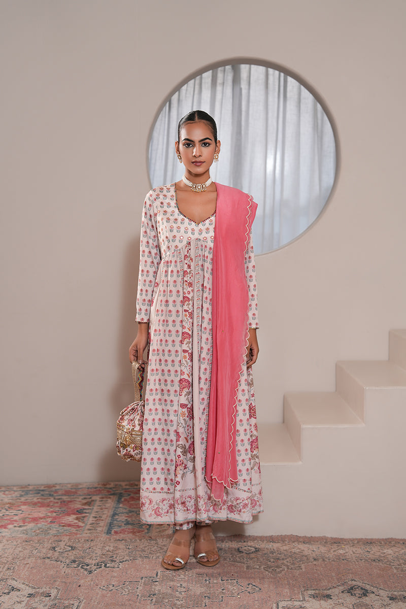 Aaliyah Mehrunissa Dupatta