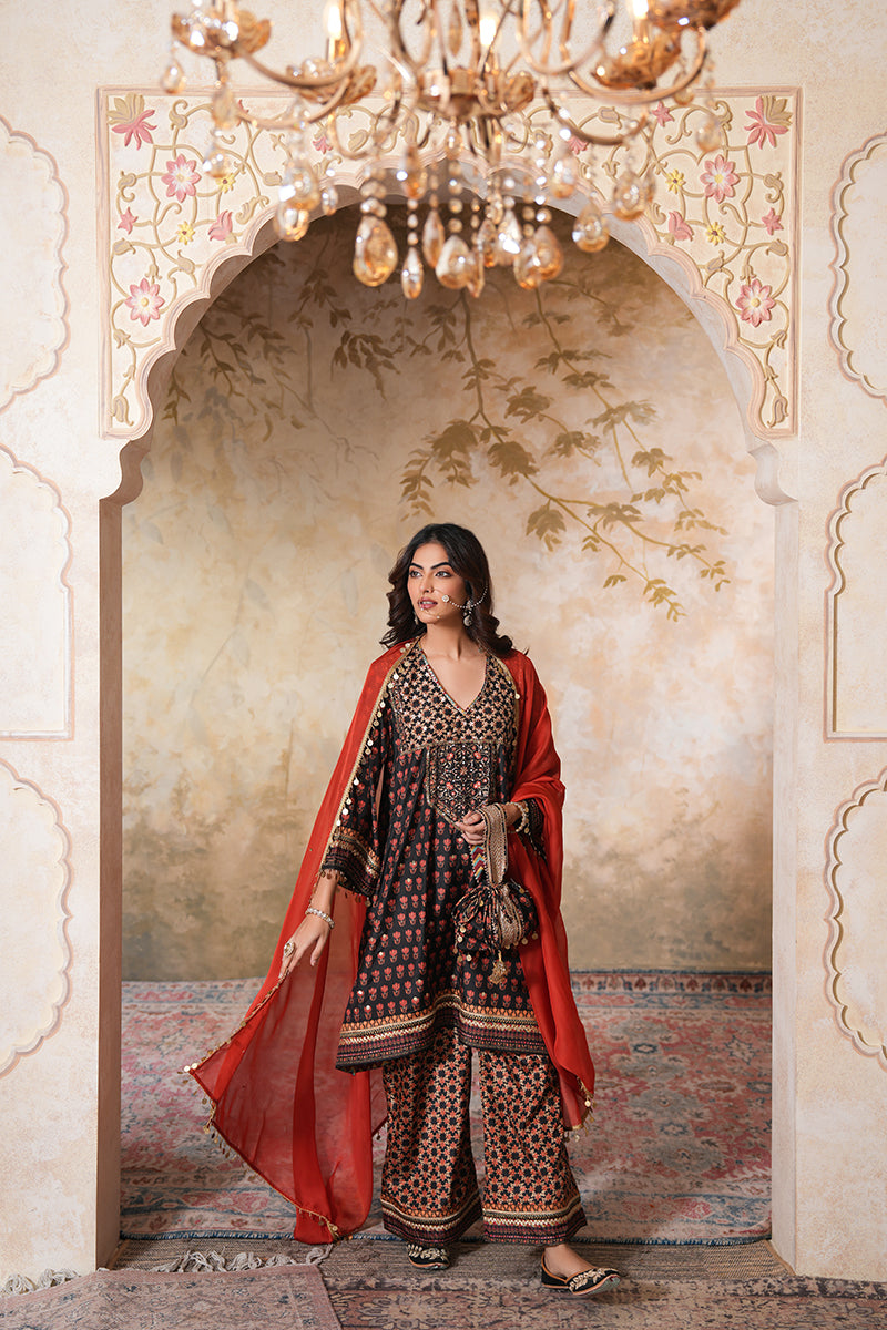 Siyah Sitara Kurta