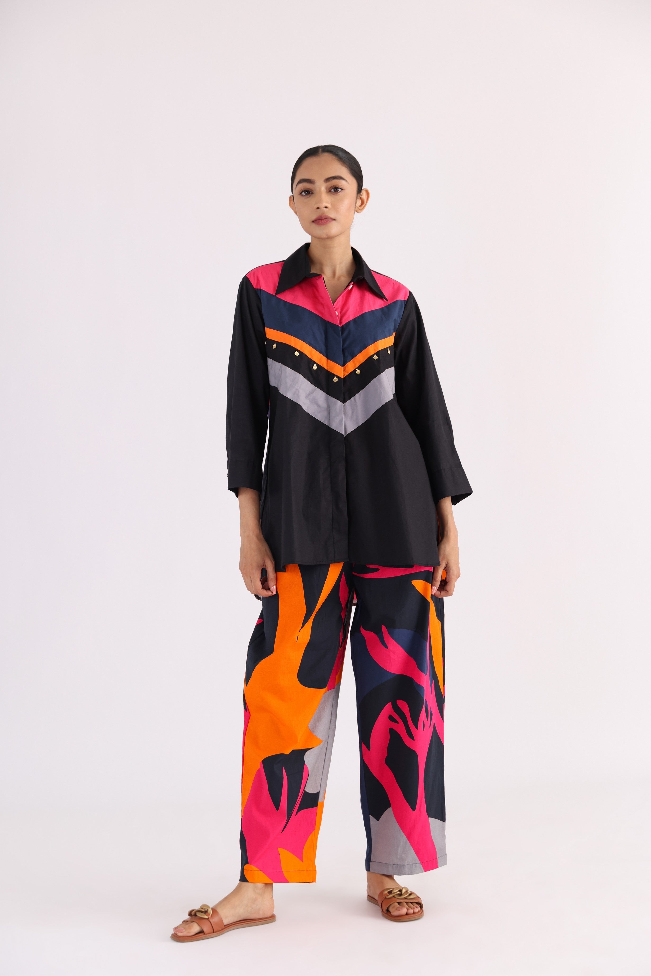 V-BLOCK SHIRT