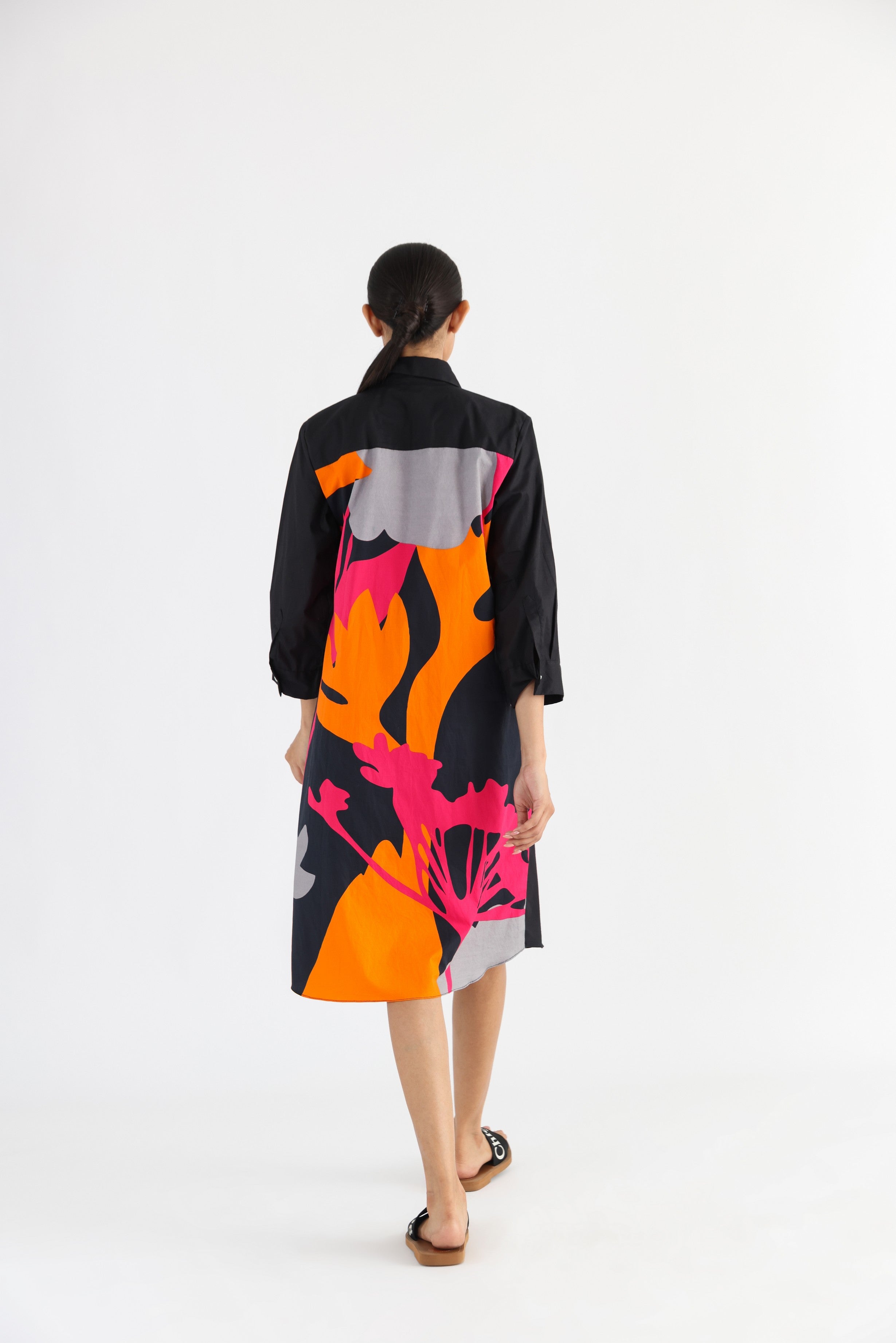 V-BLOCK DRESS
