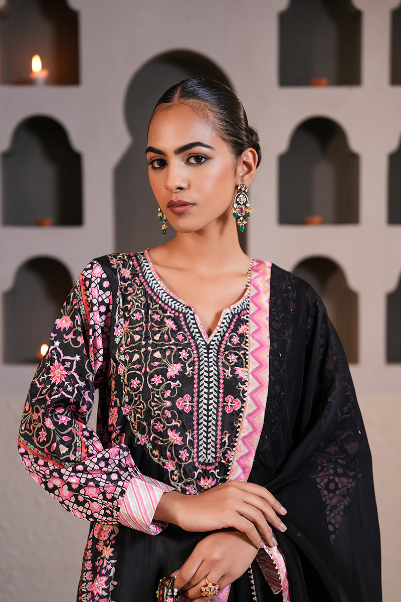Khwaab Gulabi Kurta Set