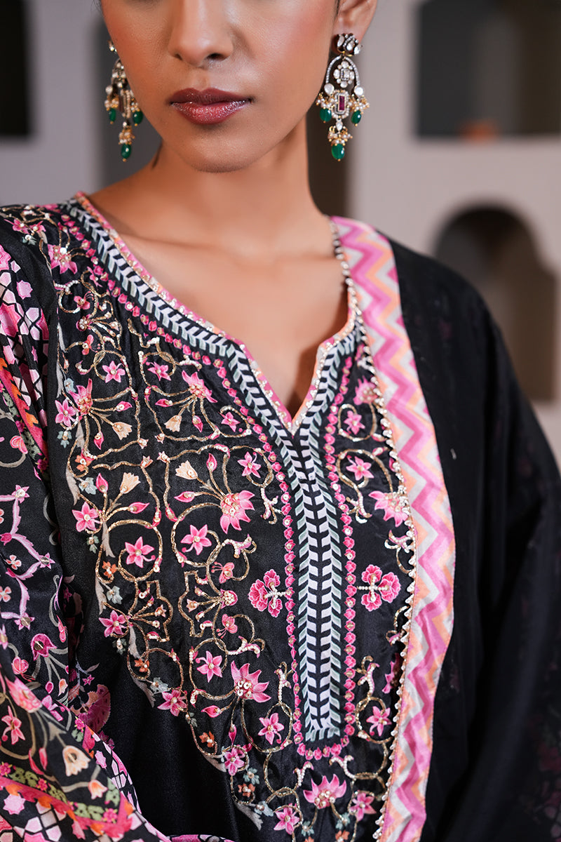 Khwaab Gulabi Kurta Set