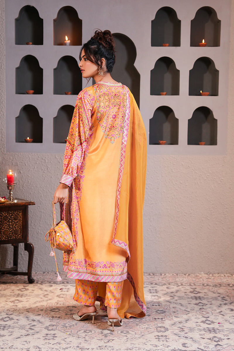 Mehreen Gulabi Dupatta