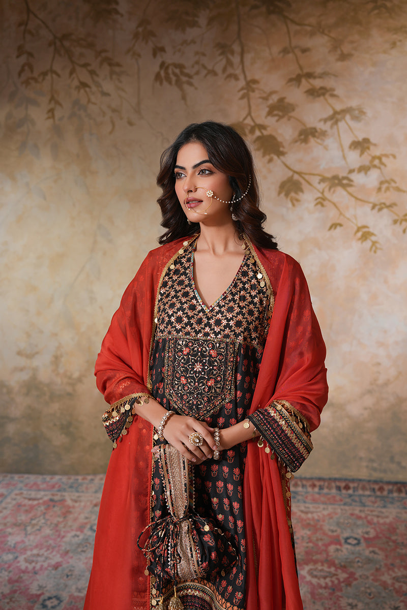 Siyah Sitara Kurta