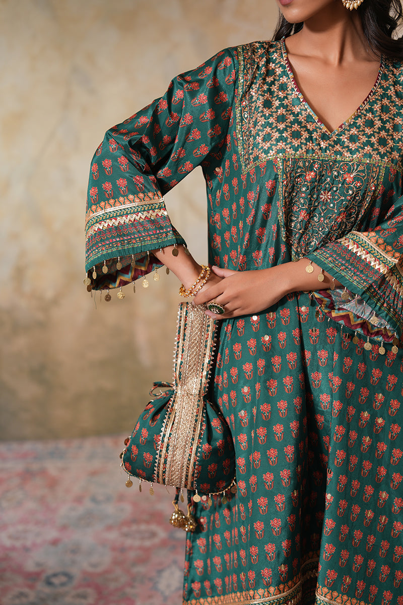 Gulnaz Sitara Kurta Set With Dupatta