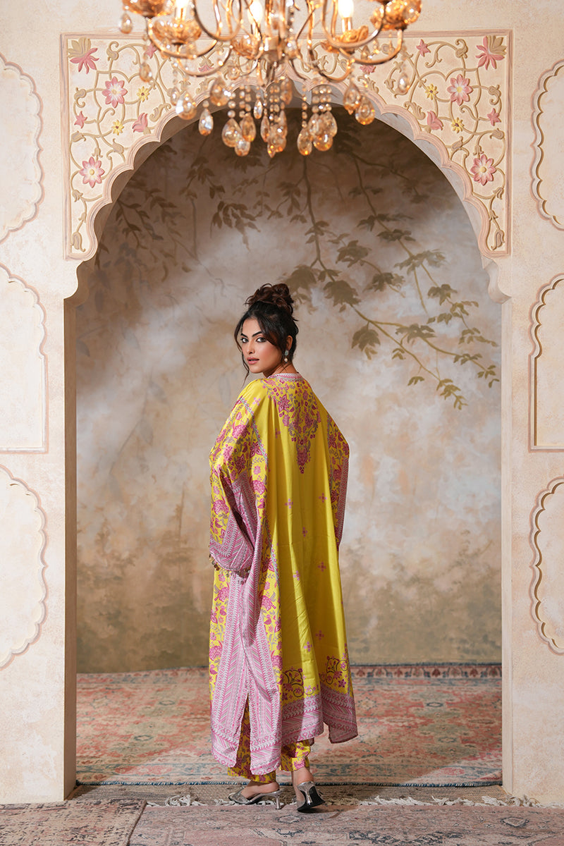 Nargis Naayab Kaftan Set