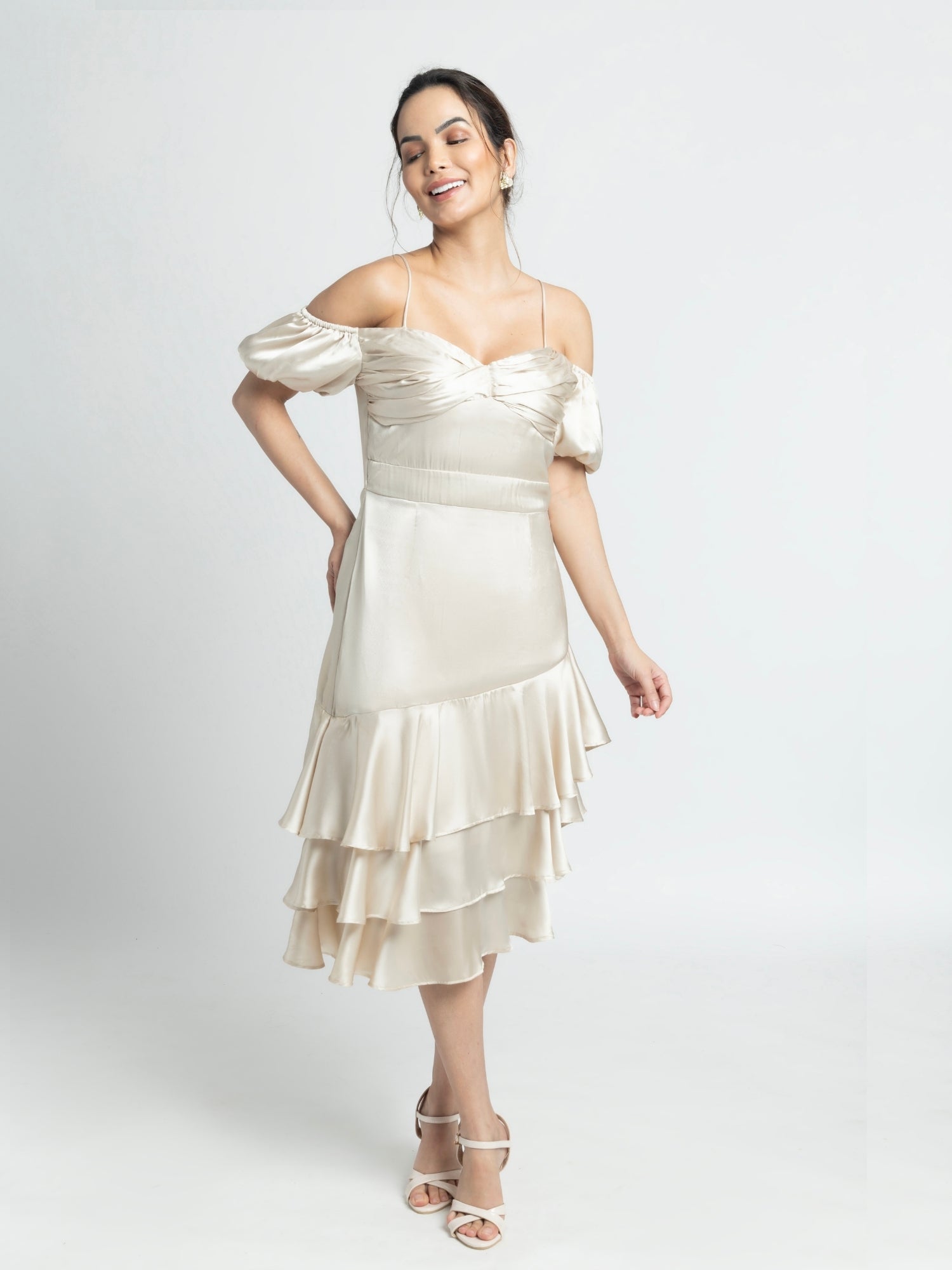 Creamy Puff Midi Dress