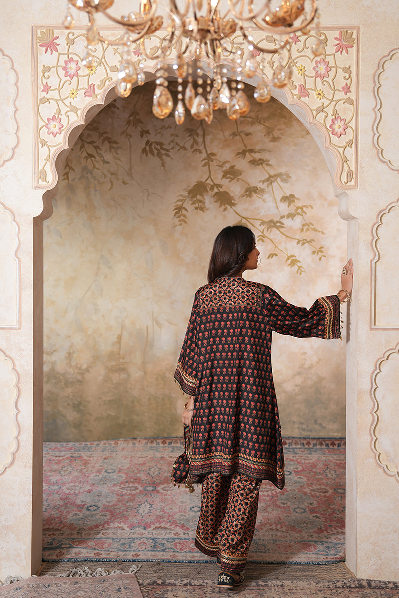 Siyah Sitara Kurta Set With Dupatta