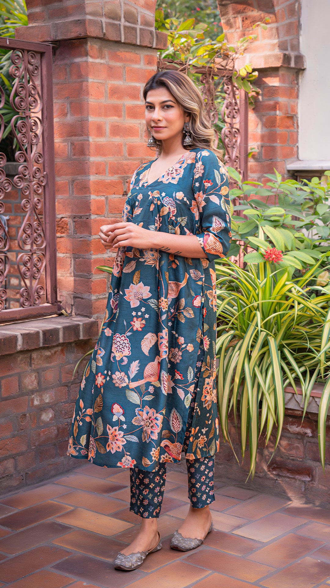 ADITI FOREST JAAL SILK KURTA WITH SMALL BUTTI PANTS - TEAL