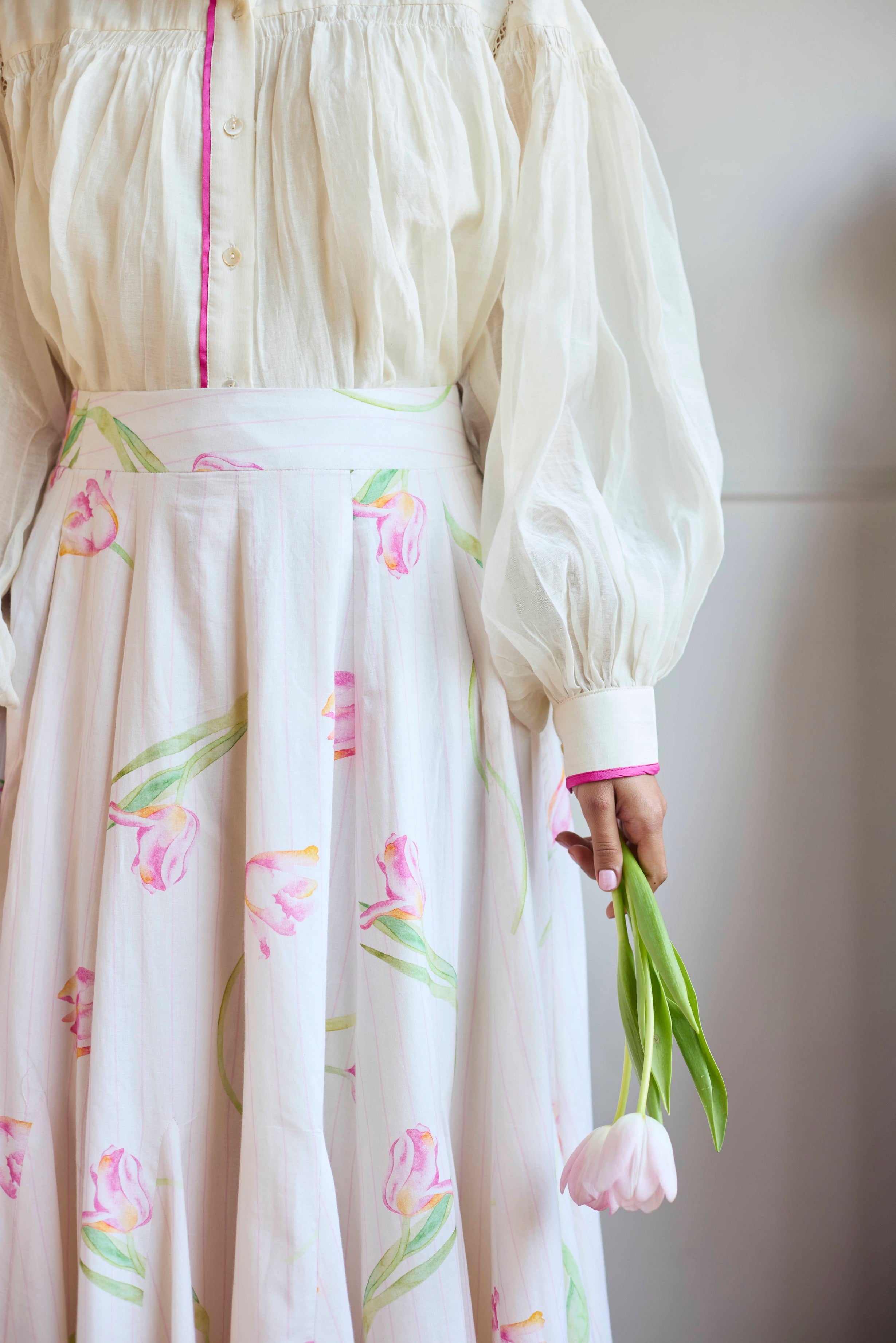 TULIP IVORY SKIRT