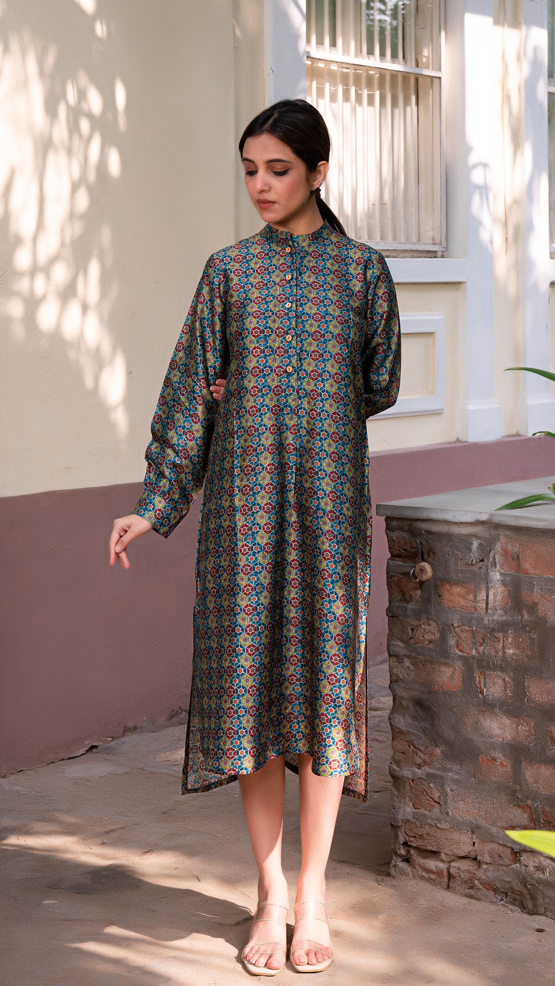 KAHINI AJARAKH PRINTED KAFTAN IN SILK