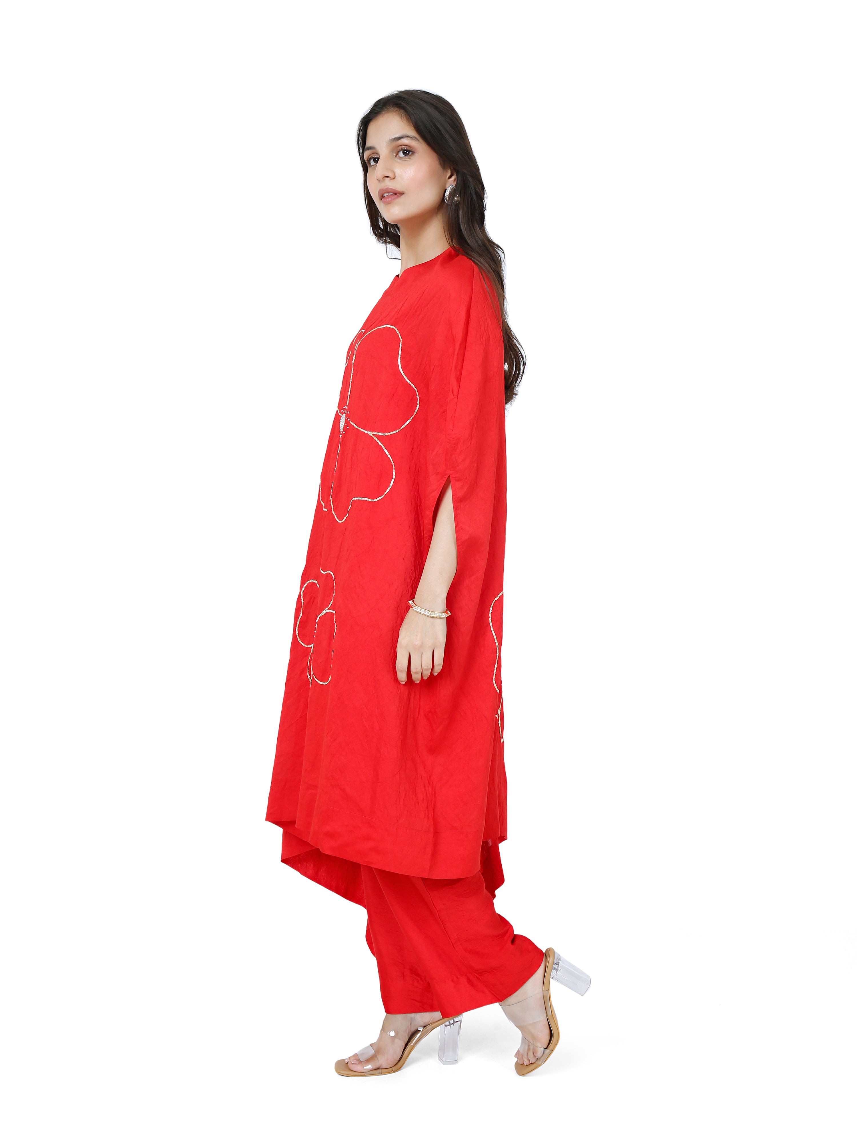 Red Pita cape