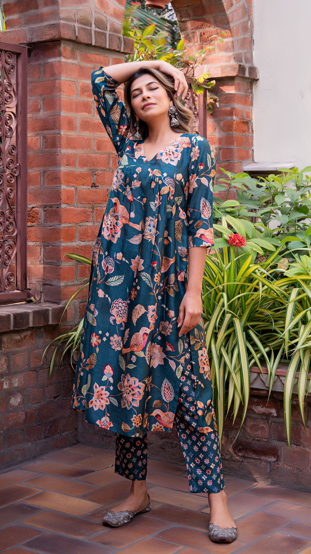 ADITI FOREST JAAL SILK KURTA WITH SMALL BUTTI PANTS - TEAL