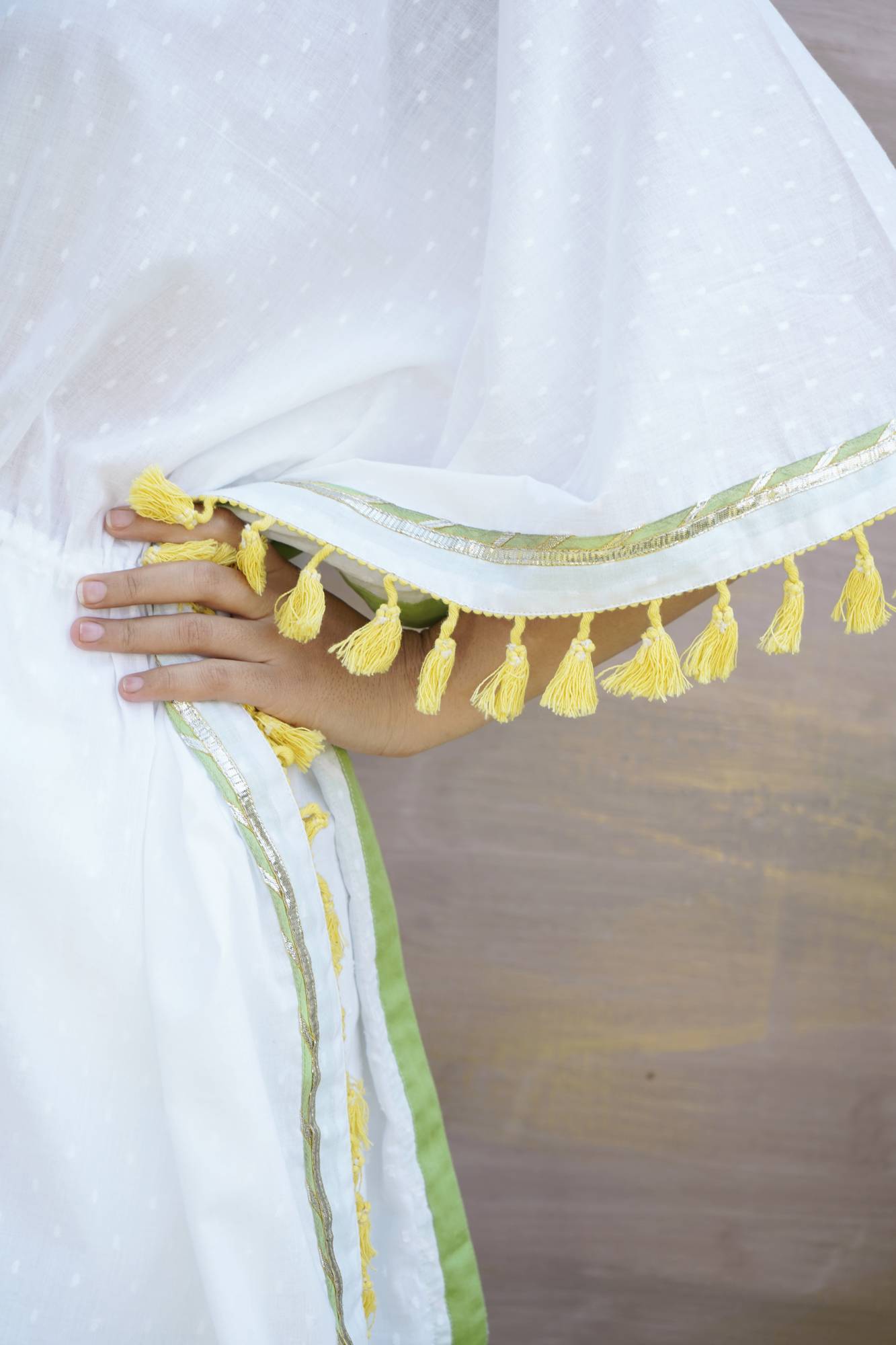 Foliage Daffodil Kaftan with Narrow Pants