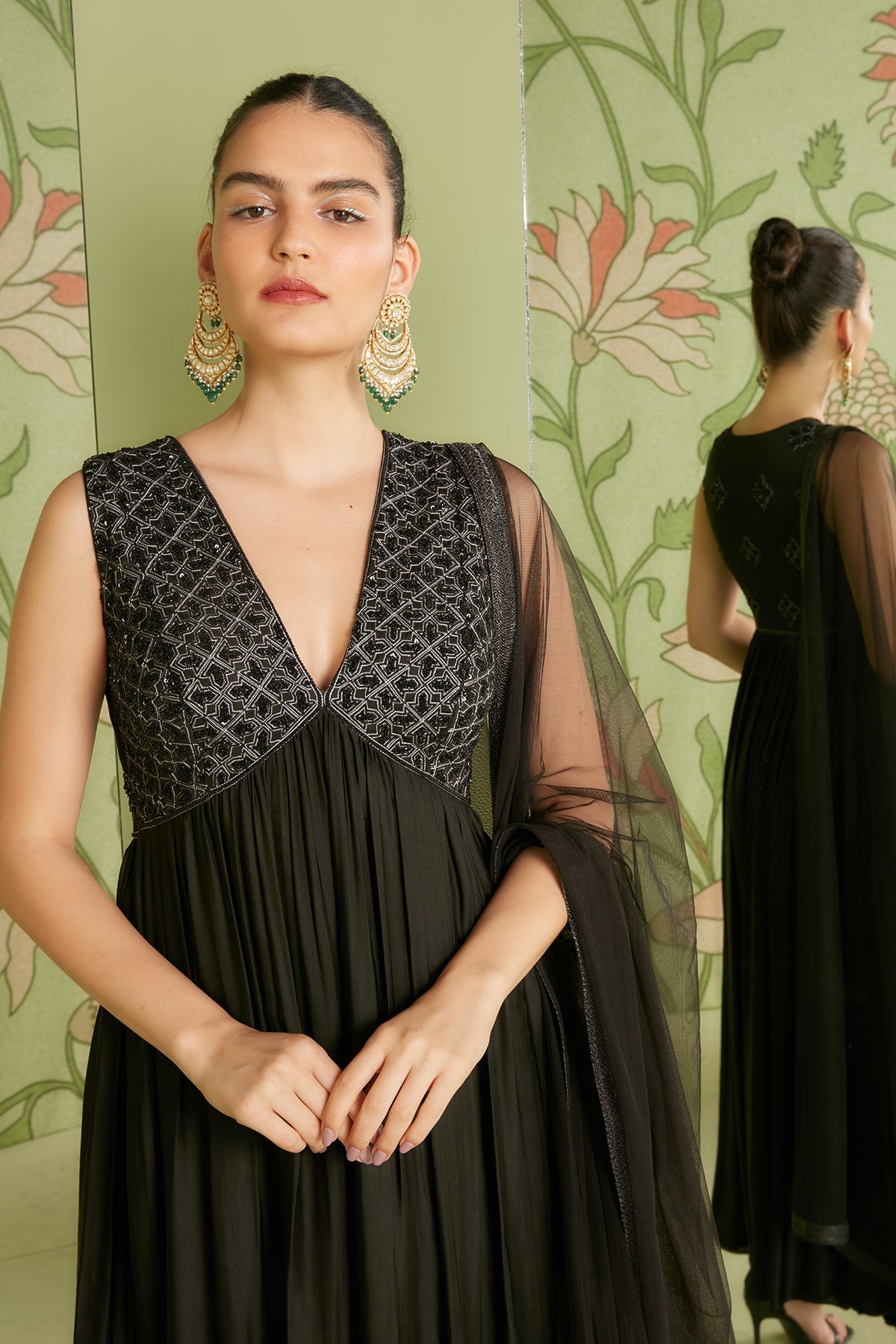 Black Crushed Kalidaar