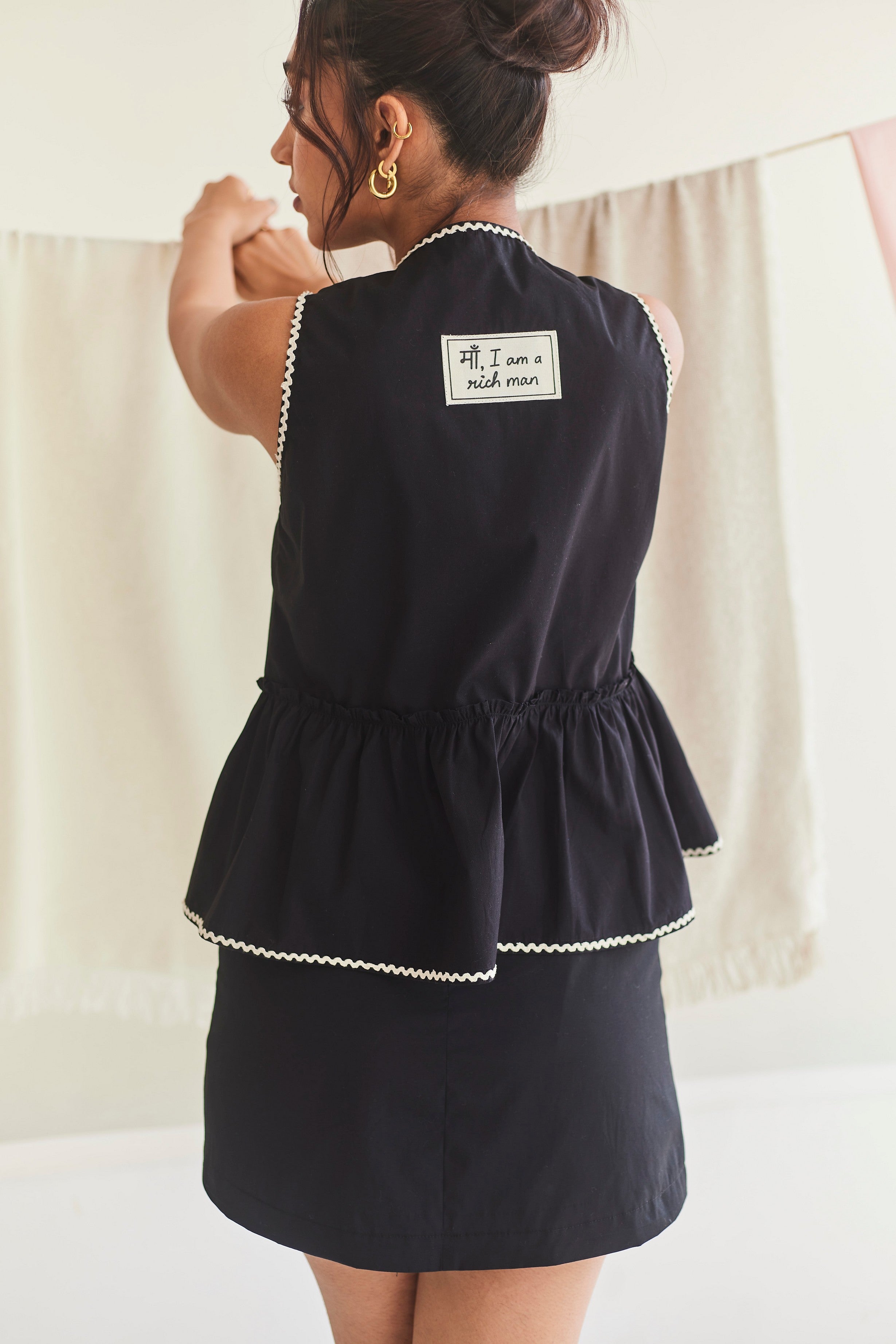 Black Tie-up Top