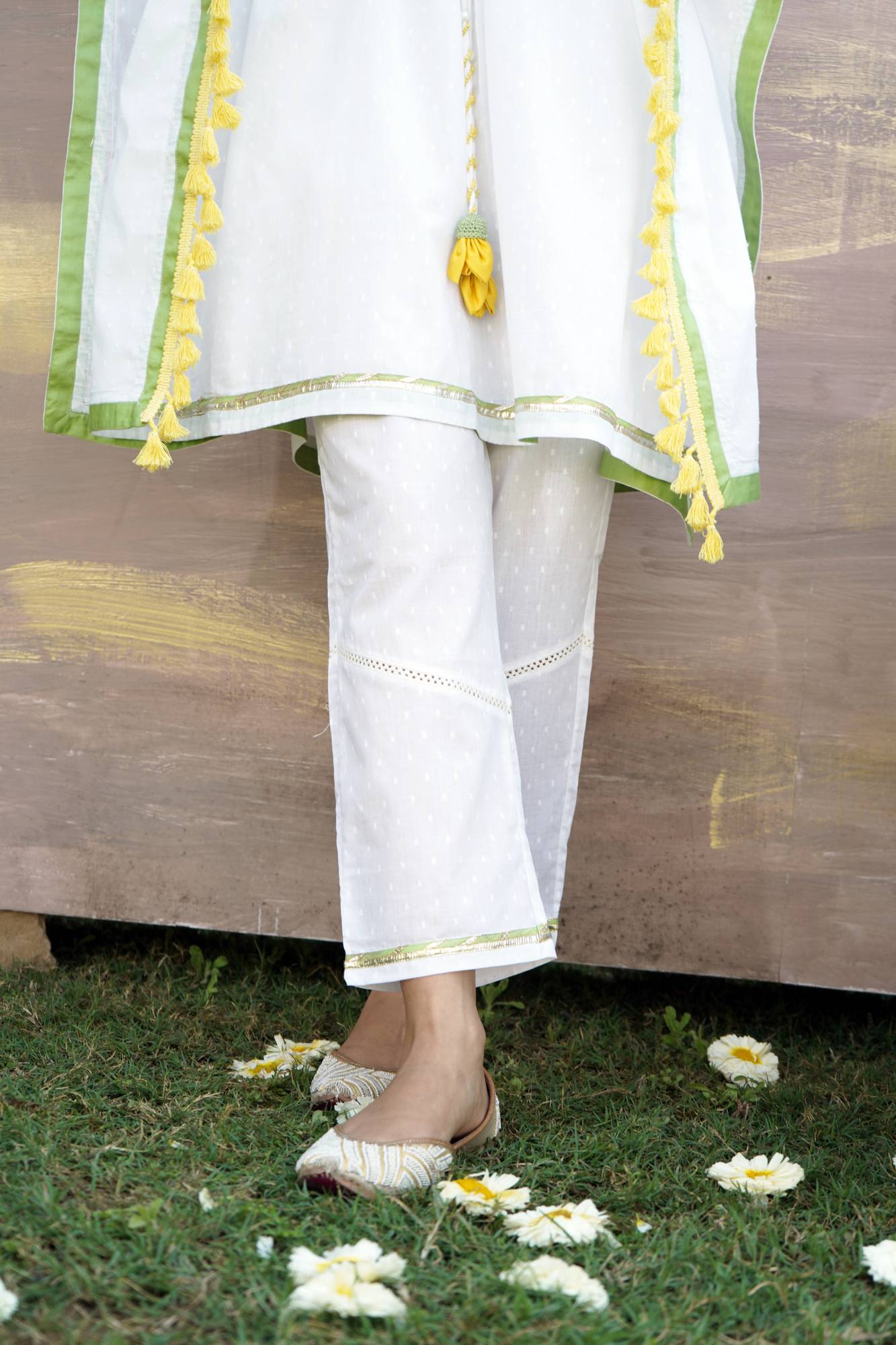 Foliage Daffodil Kaftan with Narrow Pants