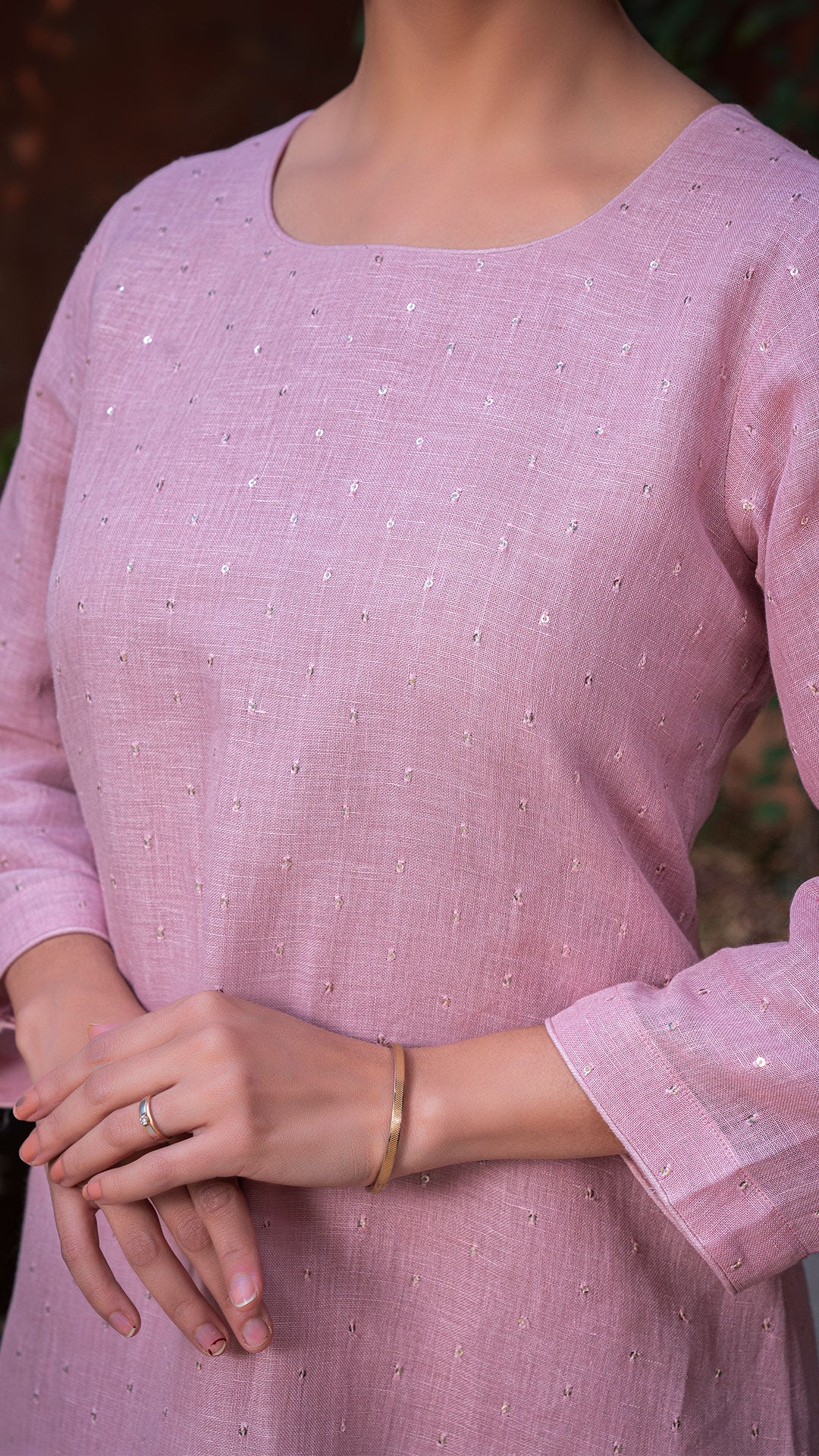 HASTI EMBELLISHED PURE LINEN KURTA + PANTS - PASTEL PINK