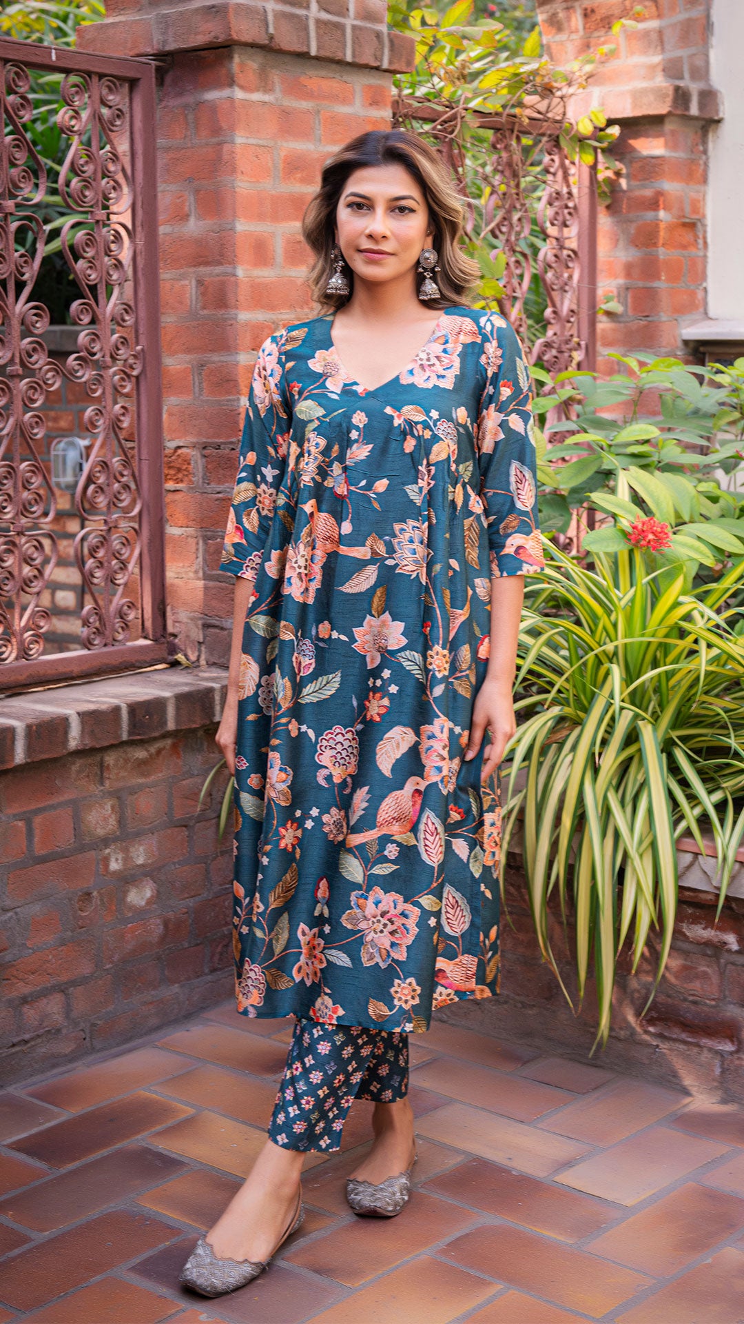 ADITI FOREST JAAL SILK KURTA WITH SMALL BUTTI PANTS - TEAL