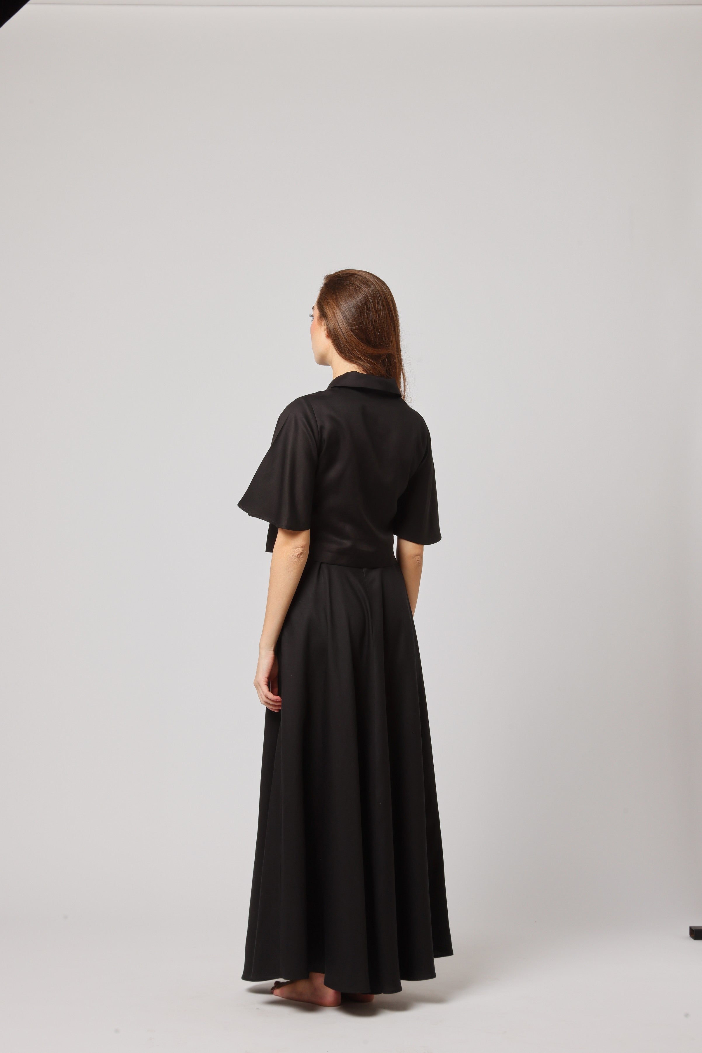Kahaani Top – A Tale of Timeless Elegance