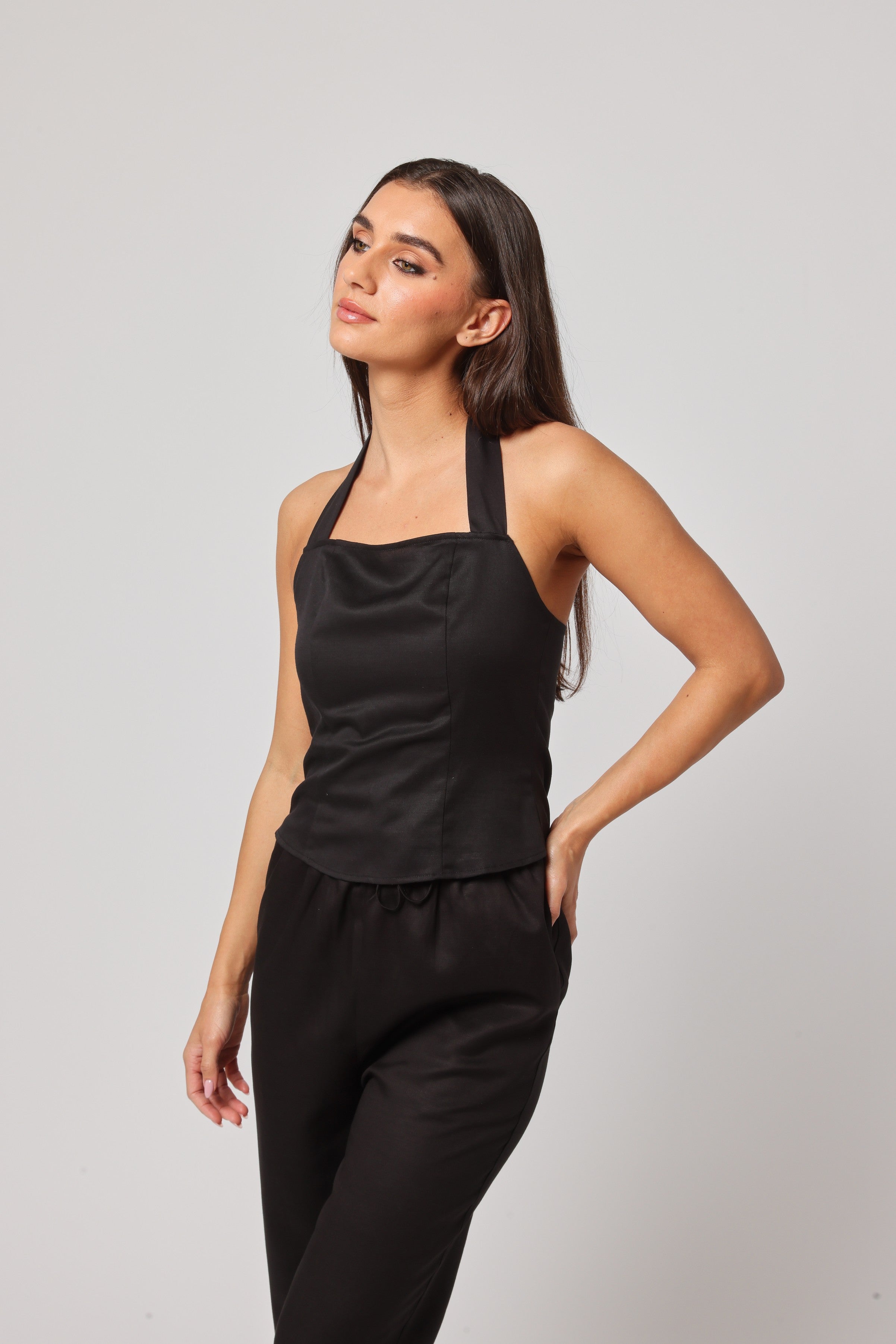 SAANJ Top – The Art of Effortless Sophistication