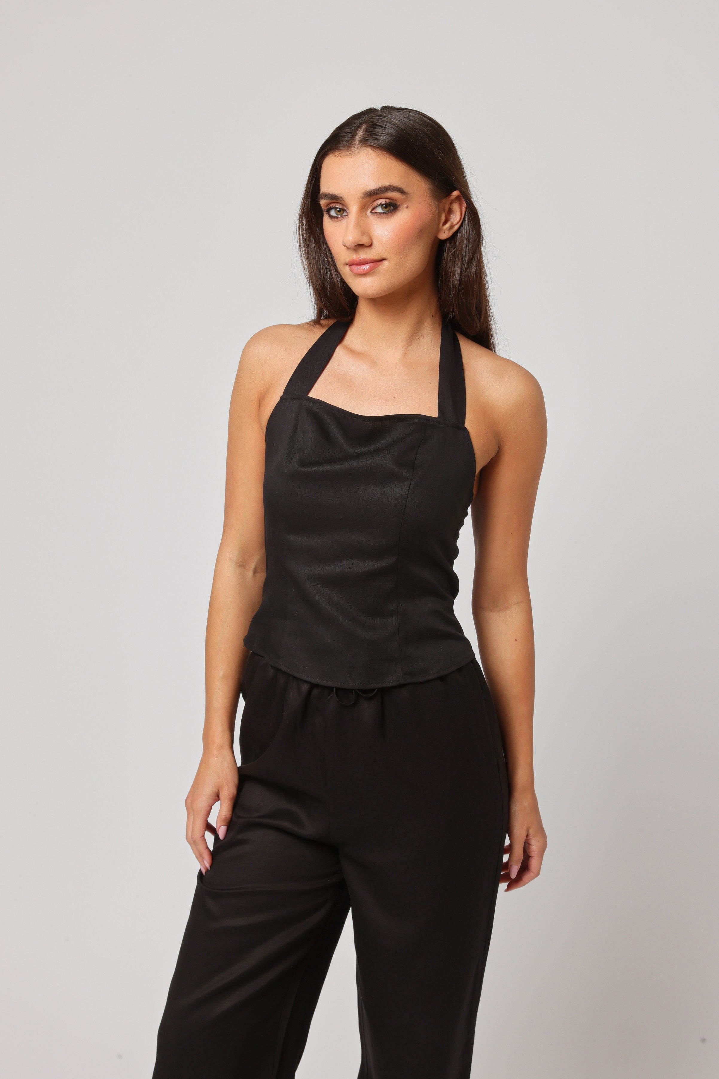 SAANJ Top – The Art of Effortless Sophistication