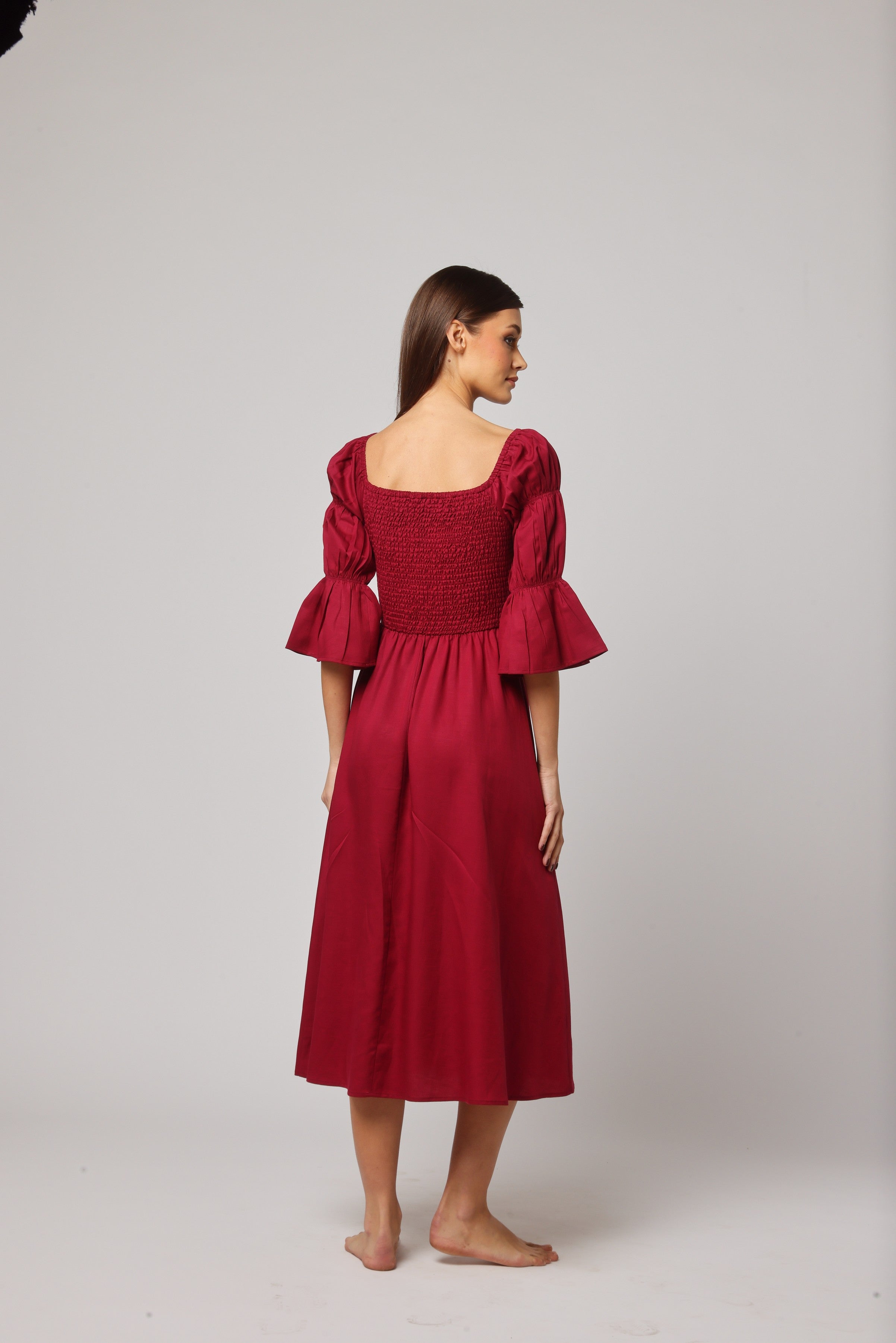 TANHA Dress – The Essence of Effortless Elegance