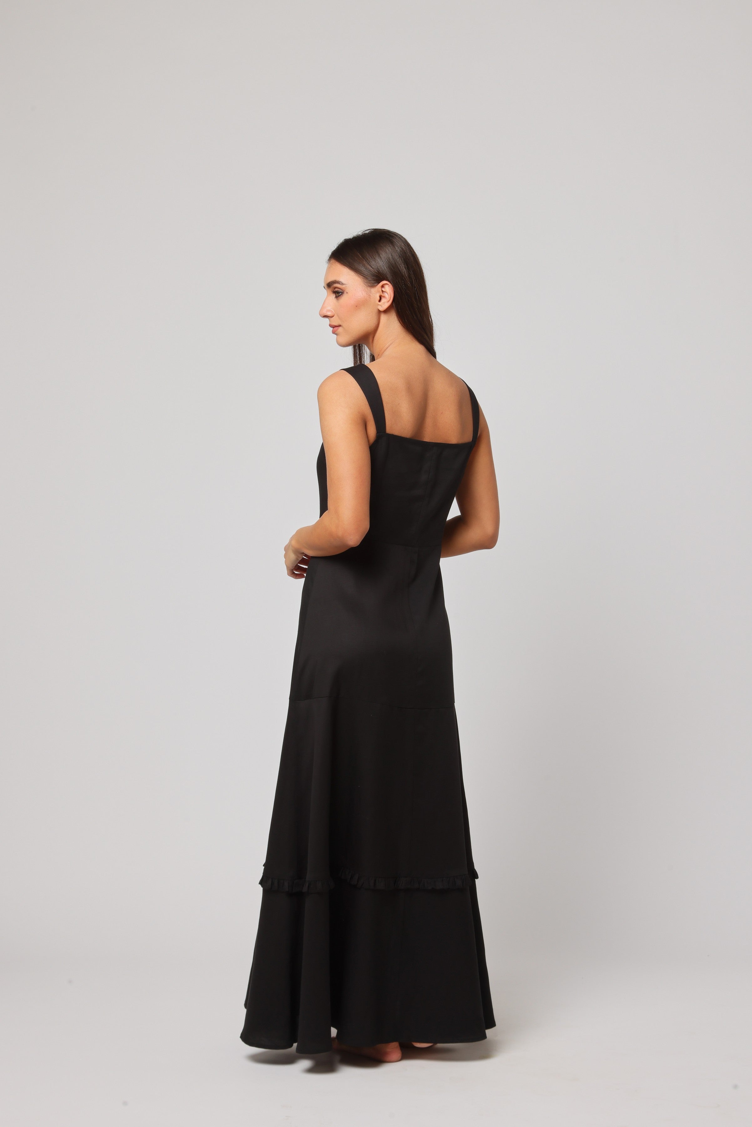 Husn – Elegance Woven in Mystery