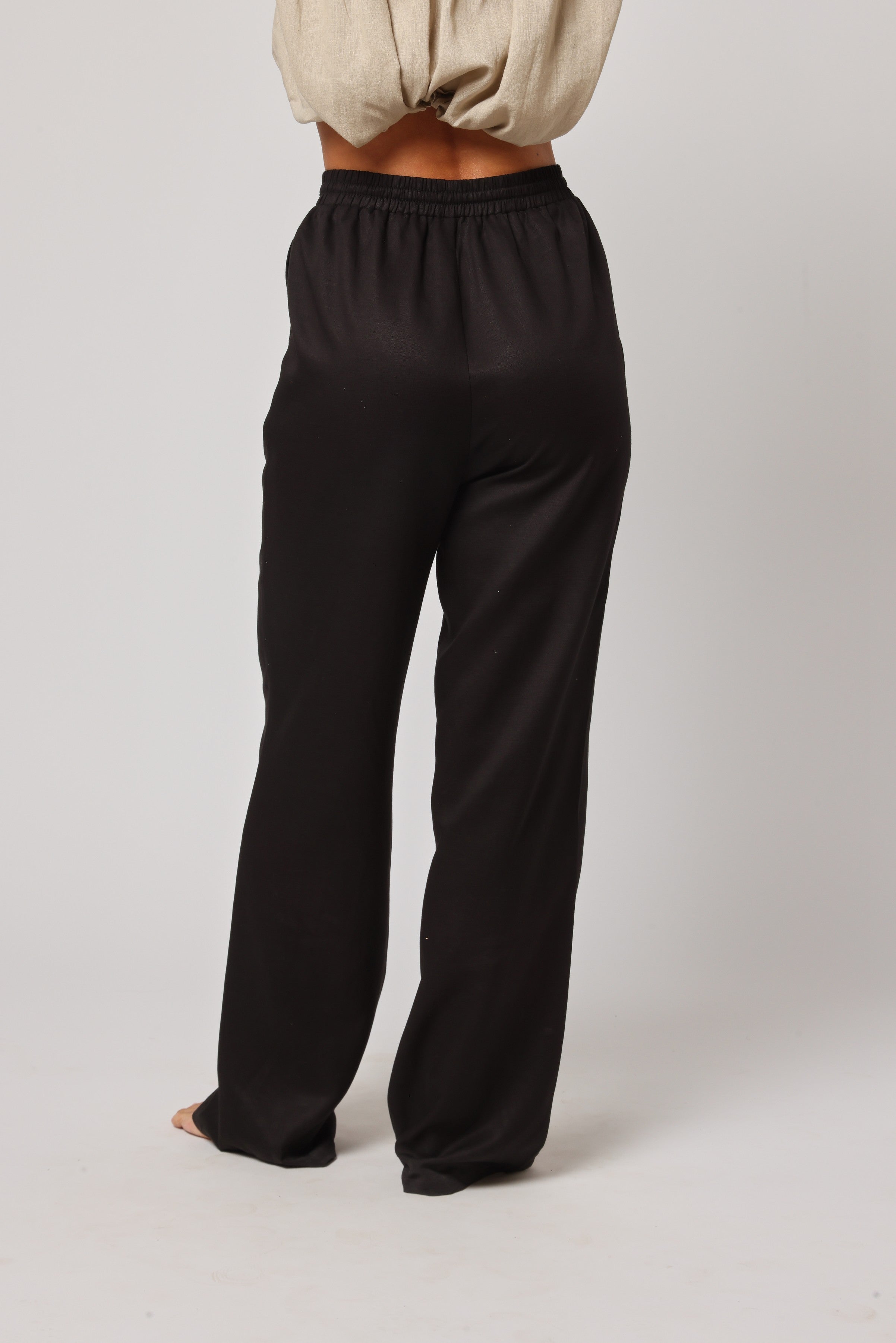 SAANJ Trouser – The Art of Effortless Sophistication