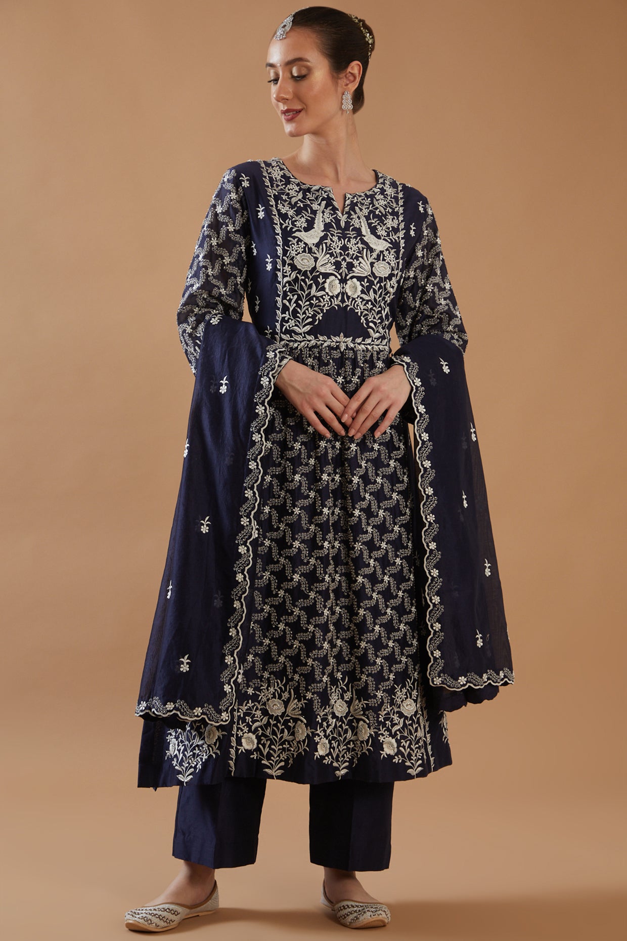RESHAM AND ZARDOZI HAND EMBROIDERED KURTA SET