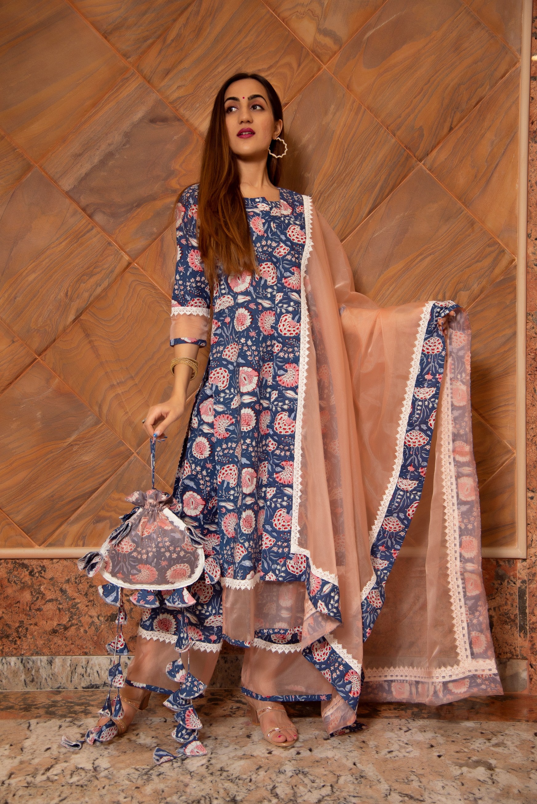 SARIKA COTTON SUIT SET