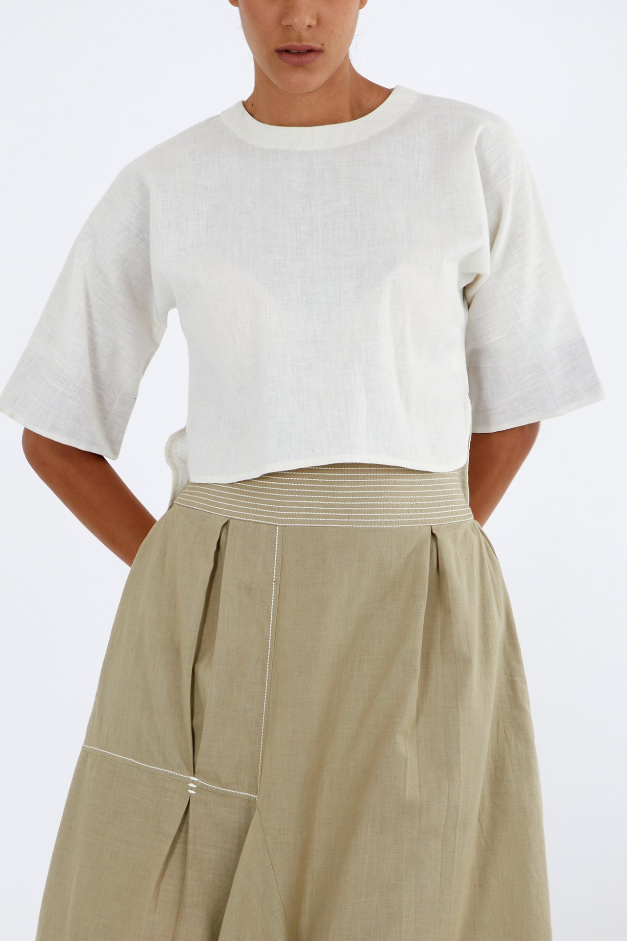 IVORY CROP TOP