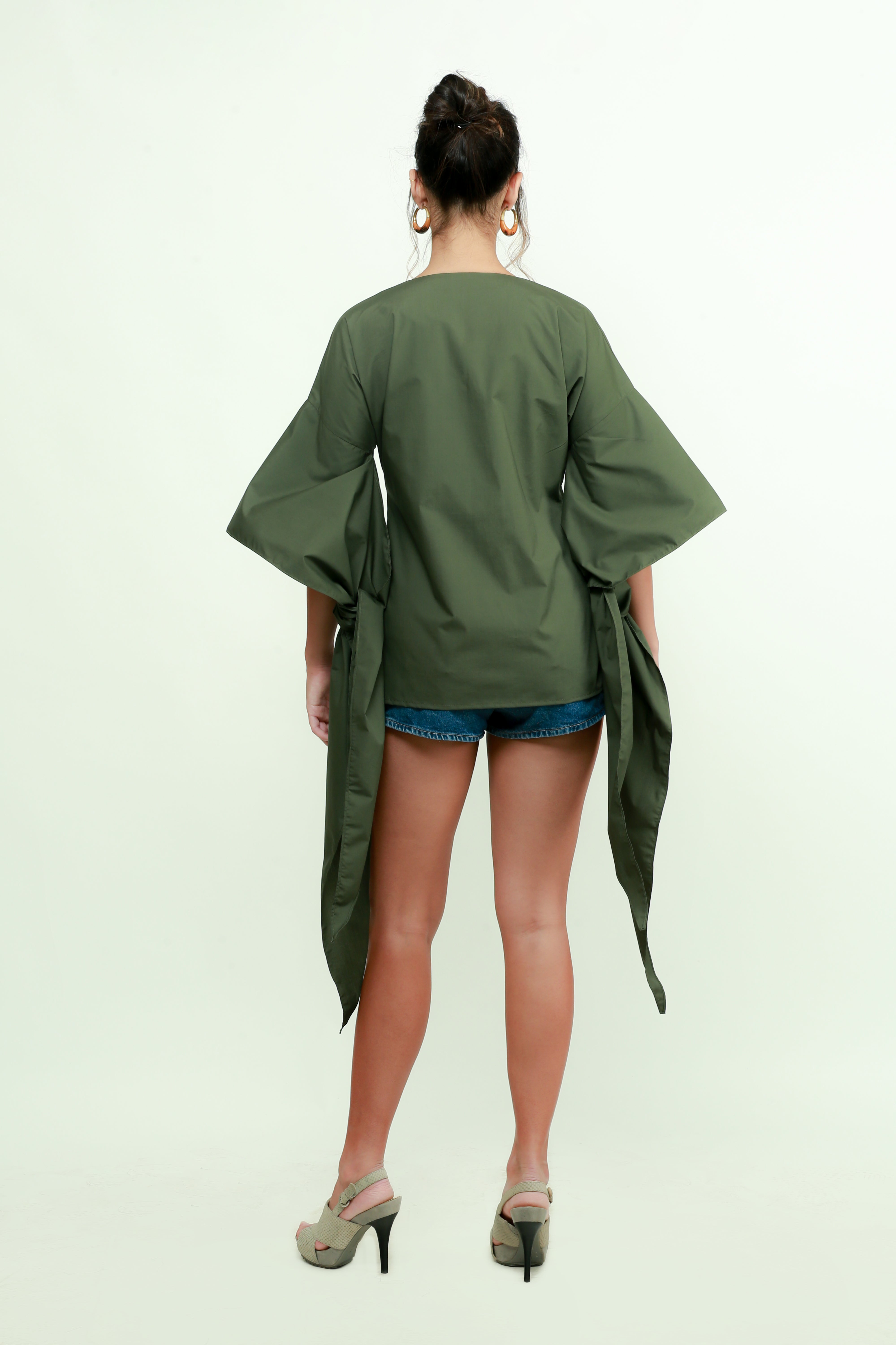 Military green raglan tie-up sleeves top