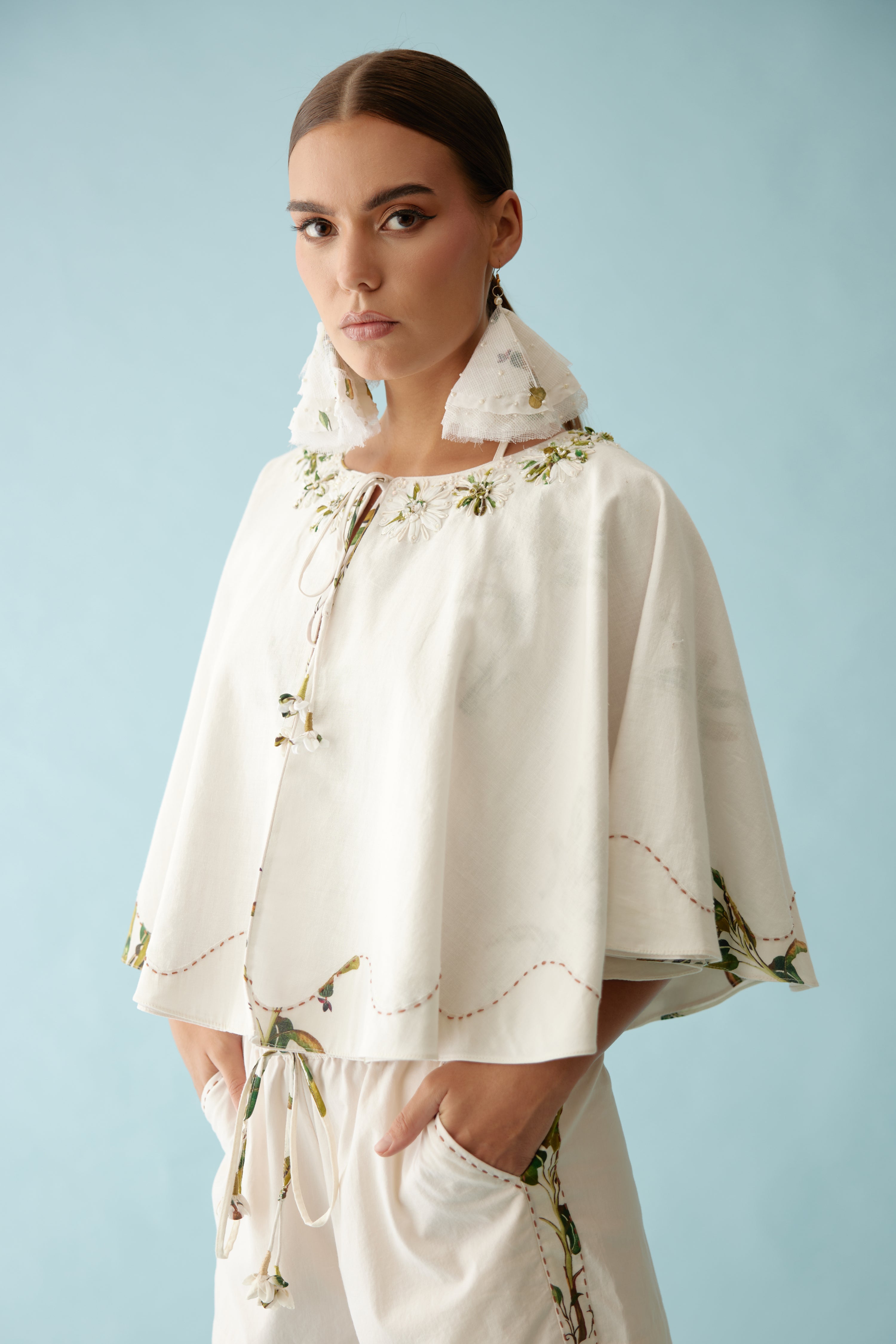 Cream fabric ribbon embroidered flower reversible cape
