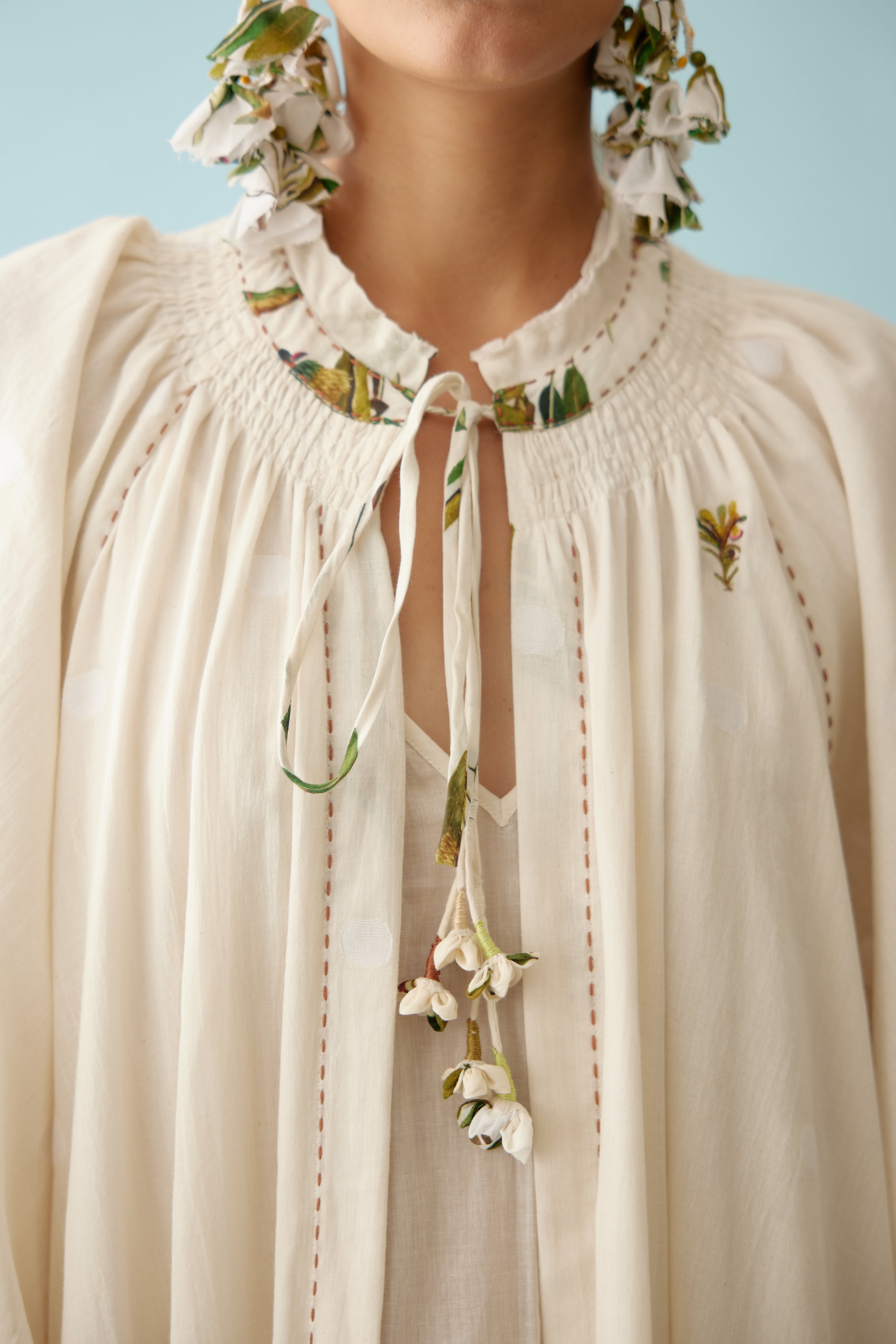 Cream handwoven jamdani cotton bubble sleeves overgarment