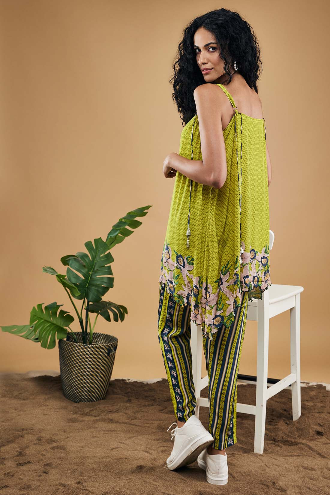 Orchid Bloom Embellished Top With Pants