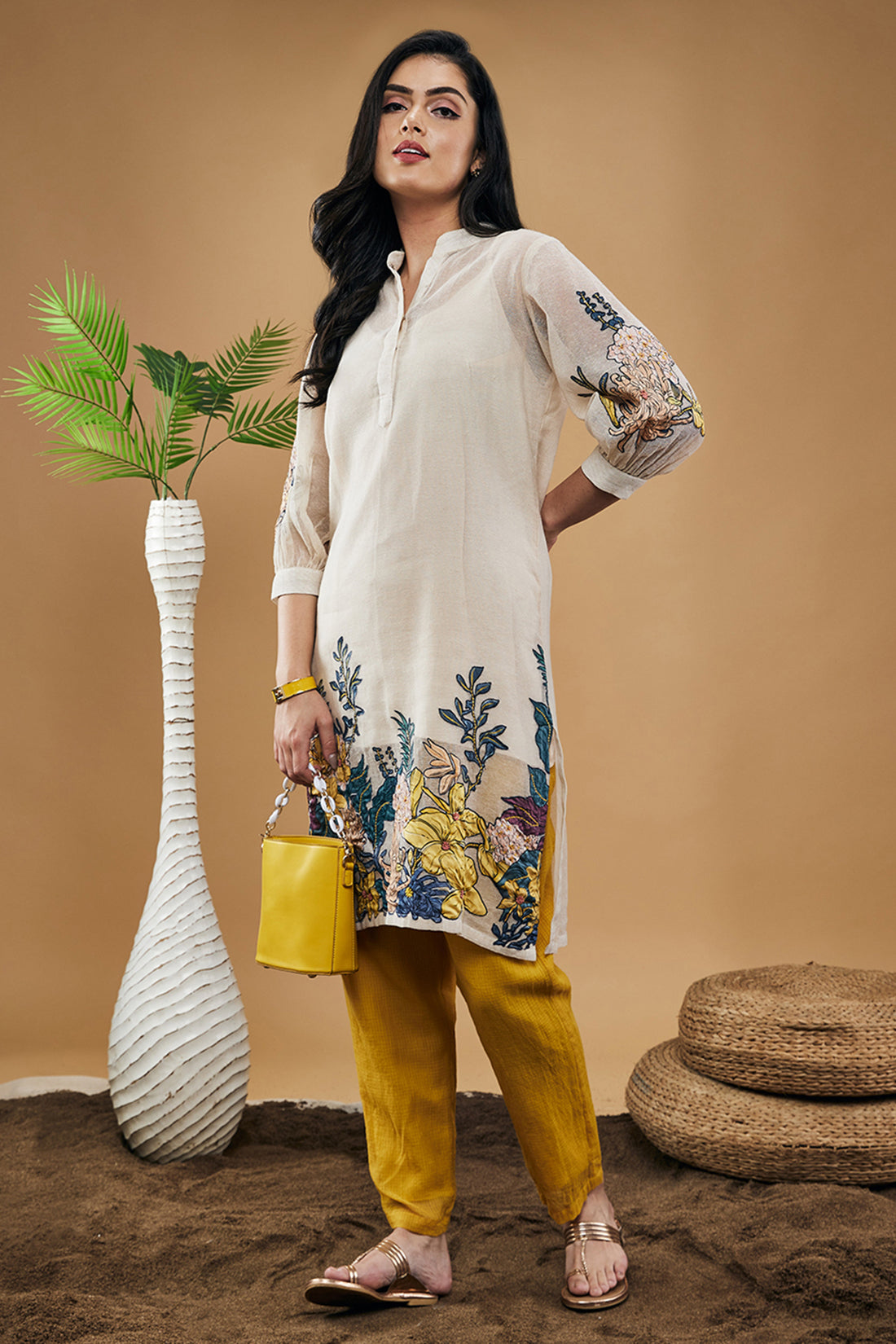 Zinnia Applique Kurta With Pants