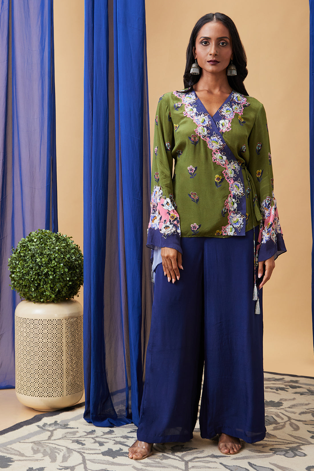 Tasnim Angarkha Set