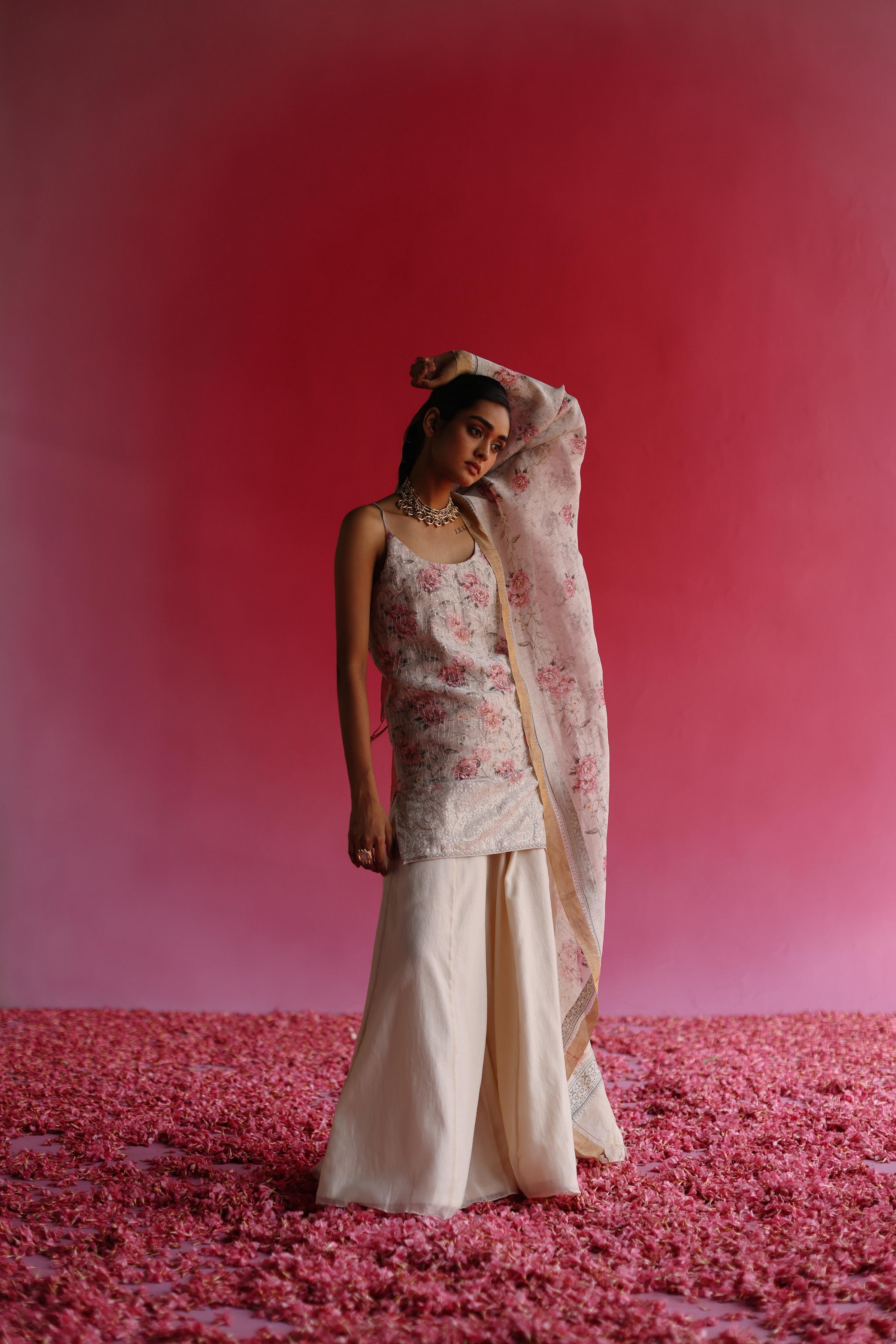 Sneh : Love and levity (White)