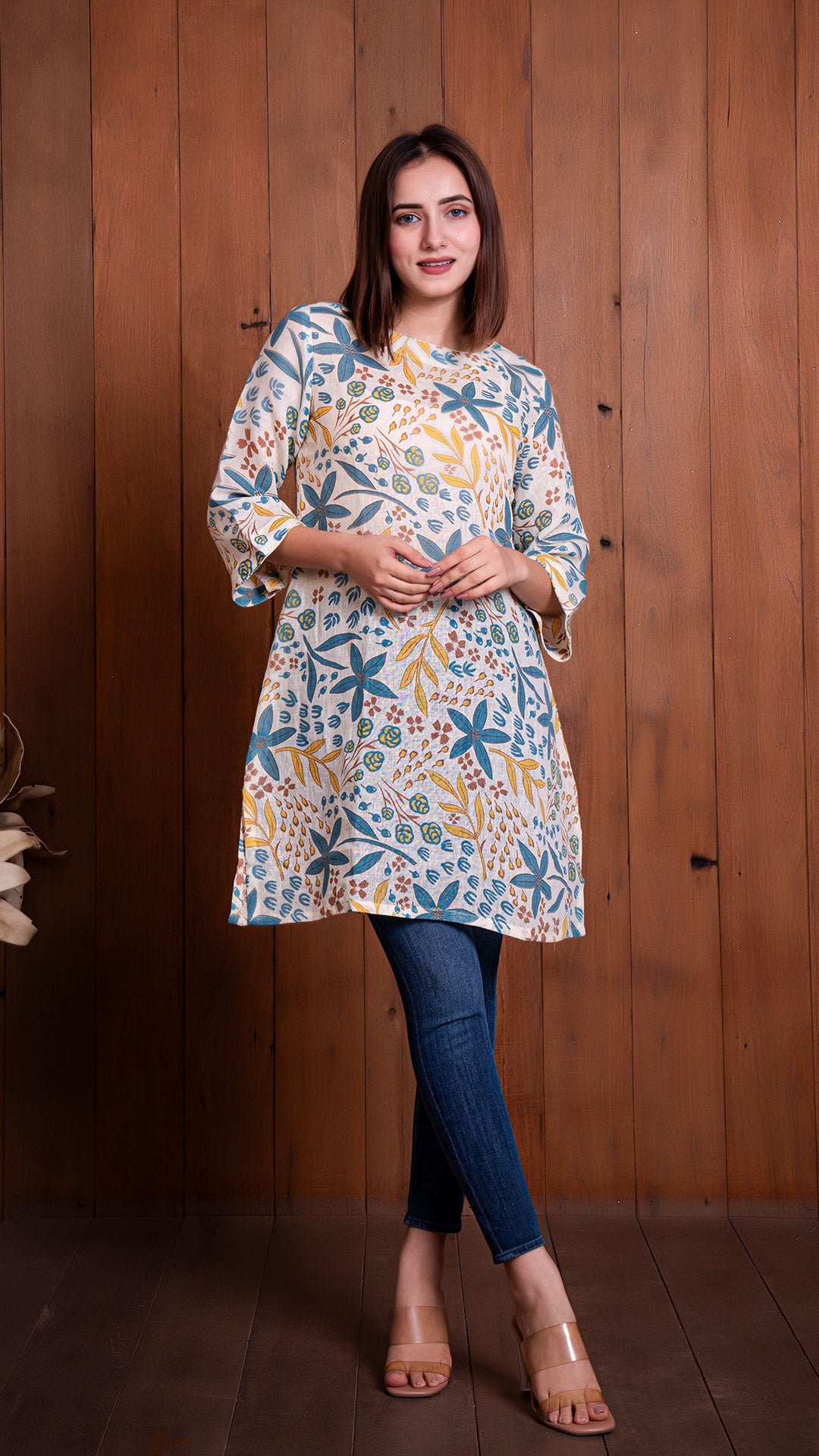 OFF WHITE FLORAL JAAL LINEN SHORT TOP