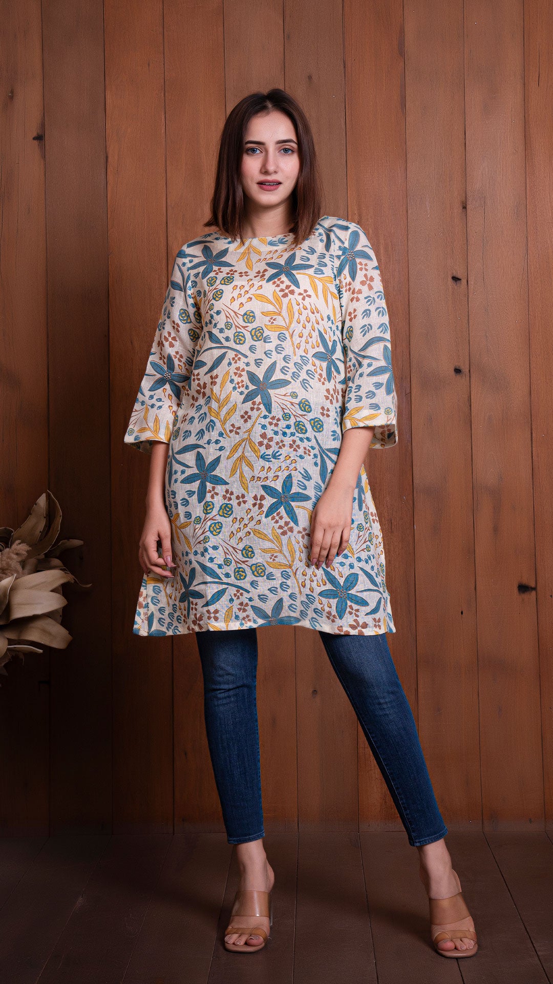 OFF WHITE FLORAL JAAL LINEN SHORT TOP