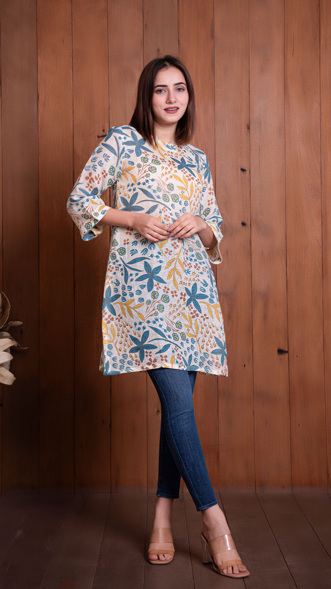 OFF WHITE FLORAL JAAL LINEN SHORT TOP