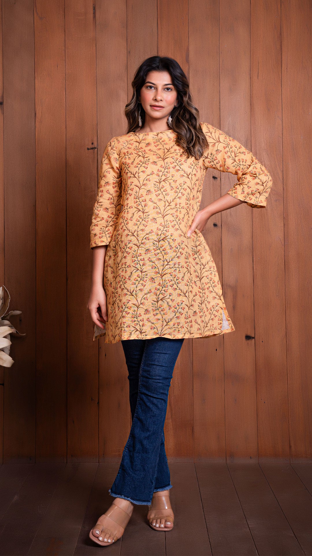 MUSTARD FLORAL JAAL LINEN SHORT TOP