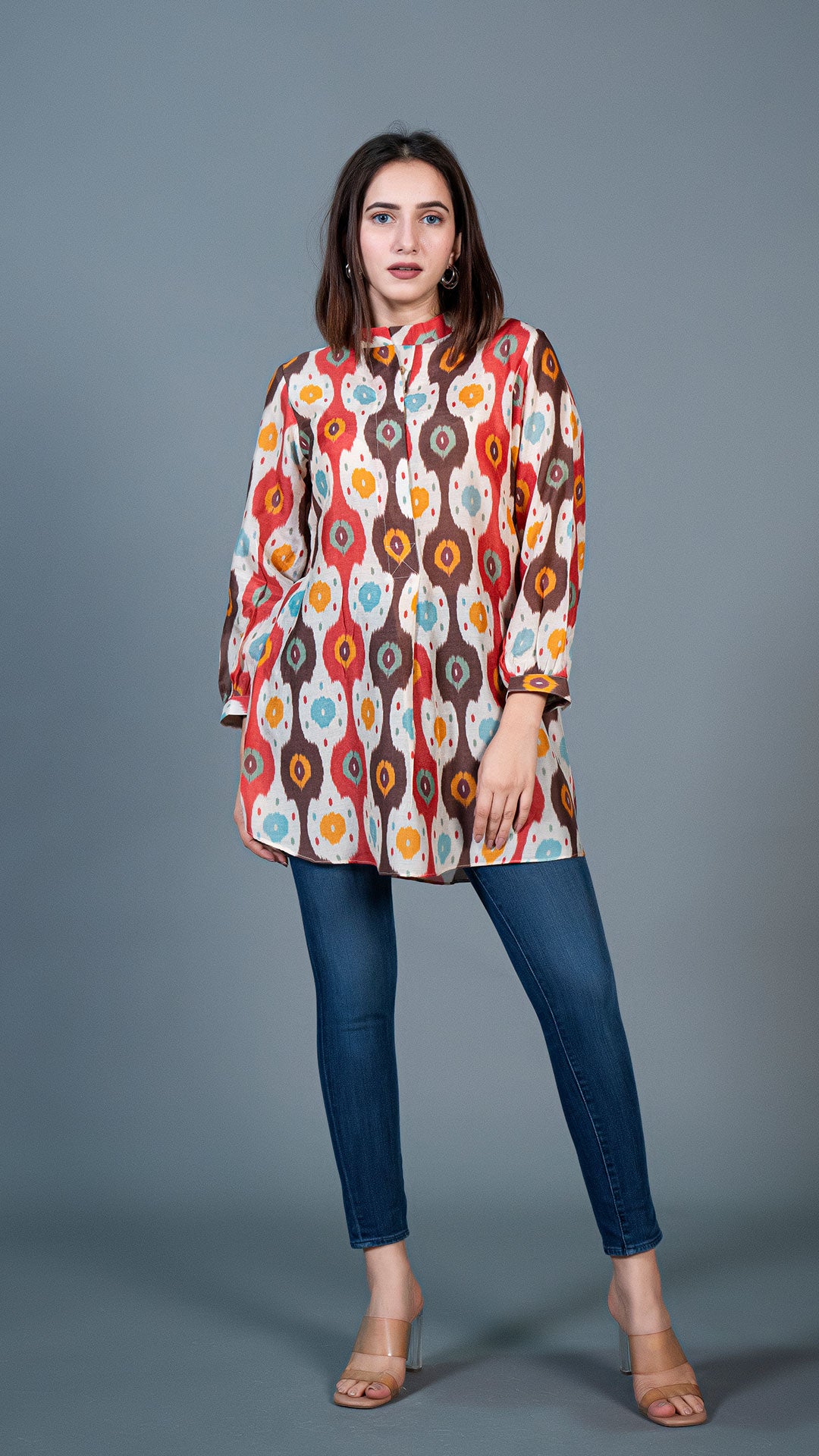 OFF WHITE IKKAT PRINT SHORT TOP IN COTTON SILK