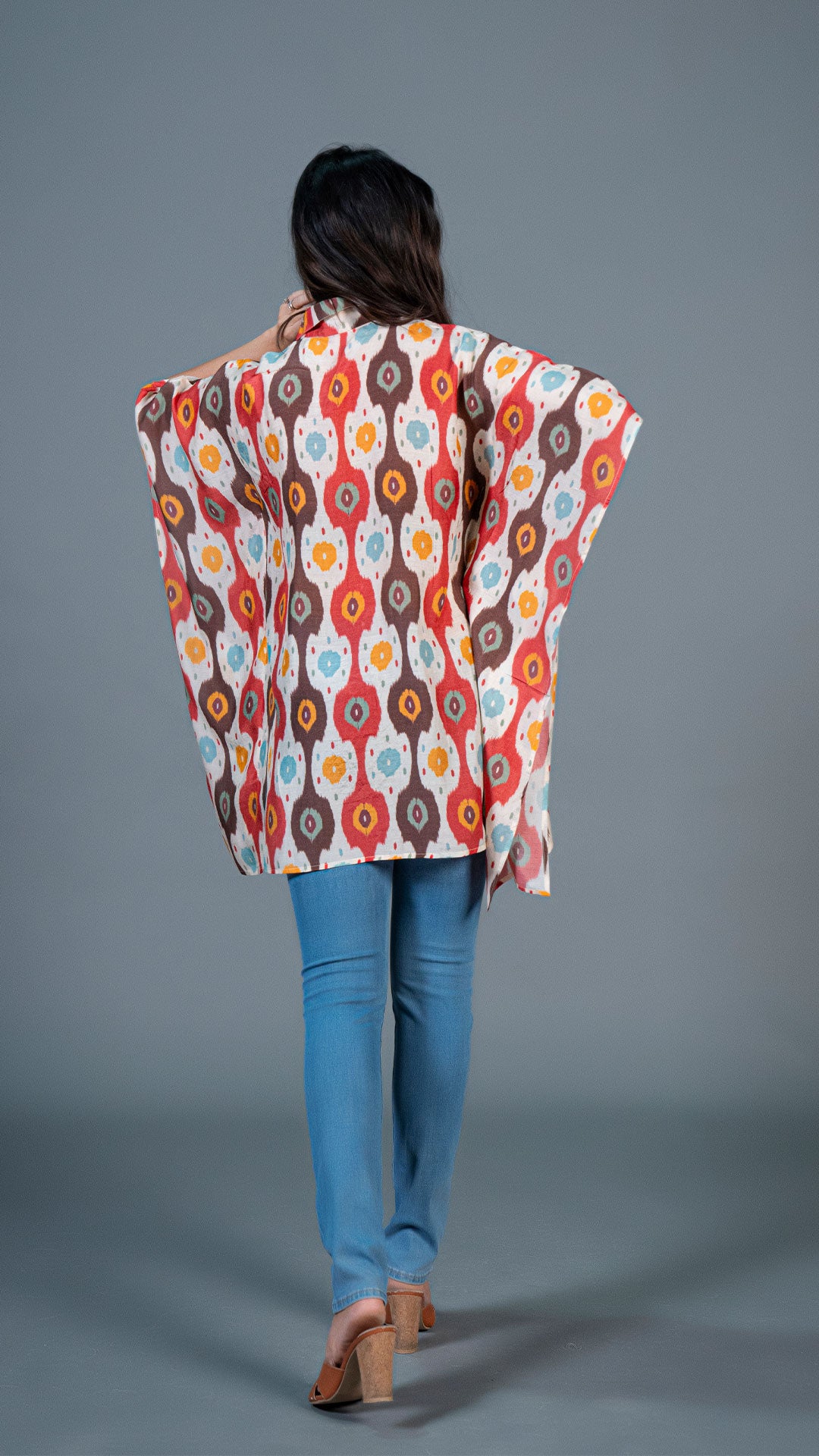 OFF WHITE IKKAT PRINT SHORT KAFTAN TOP IN COTTON SILK