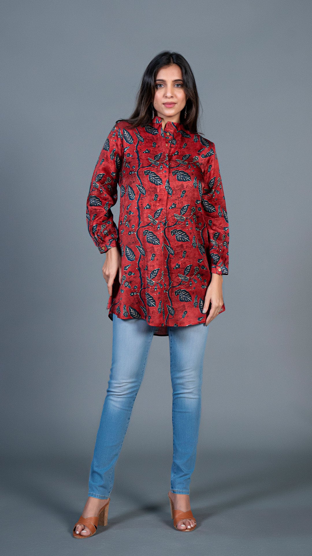 DEEP RED FLORAL PRINT SHORT TOP IN MODAL SATIN SILK