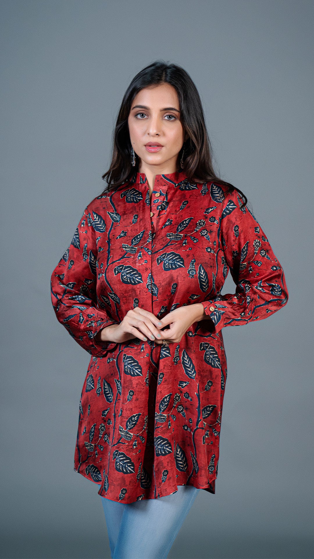 DEEP RED FLORAL PRINT SHORT TOP IN MODAL SATIN SILK