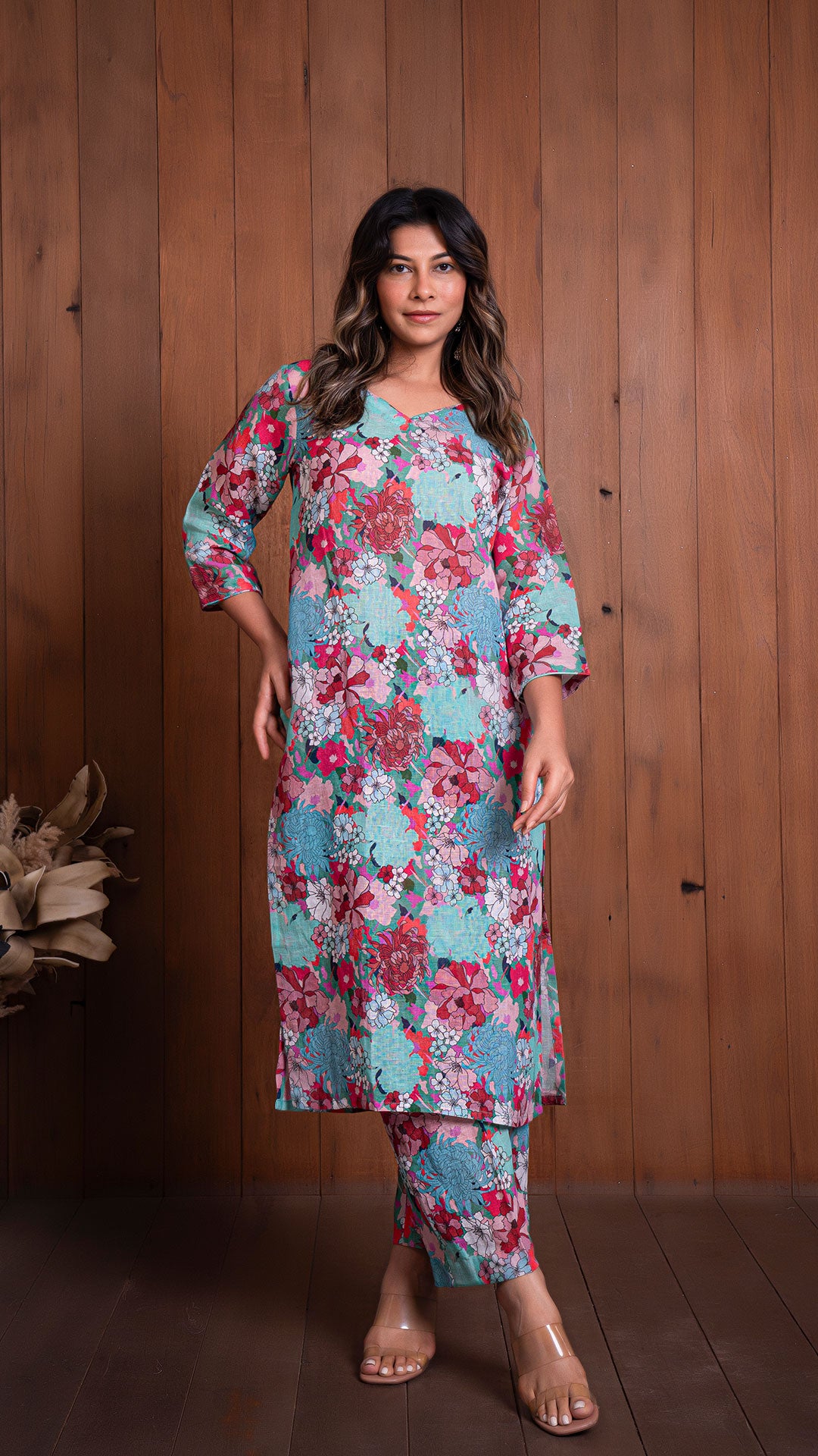 FLORAL ILLUSION PURE LINEN KURTA - GREEN/MULTI