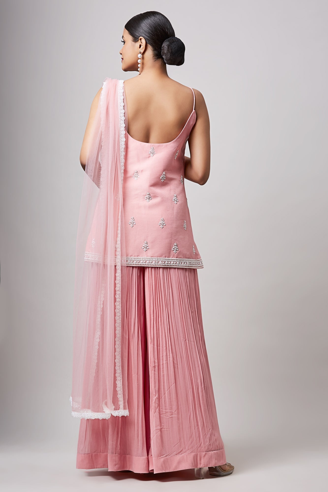 NYRA SHARARA SET