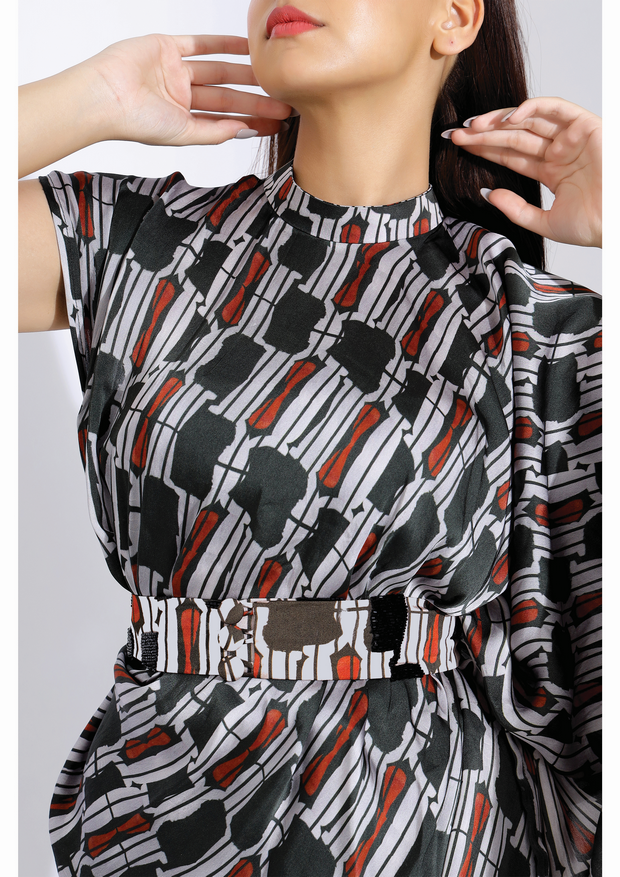 PRE-STITCHED SAREE WITH A COLLAR